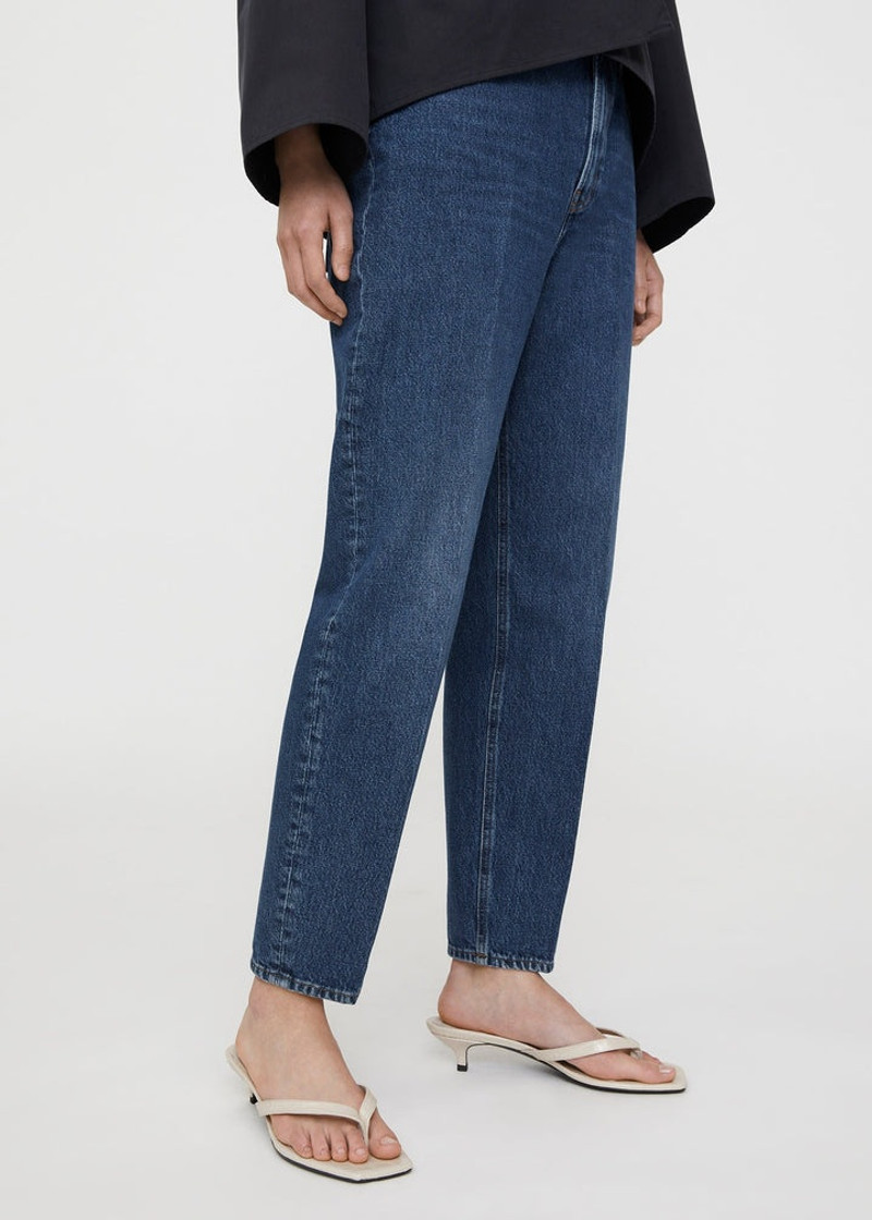 TOTEME The Flip-Flop Heel sand croco outlook