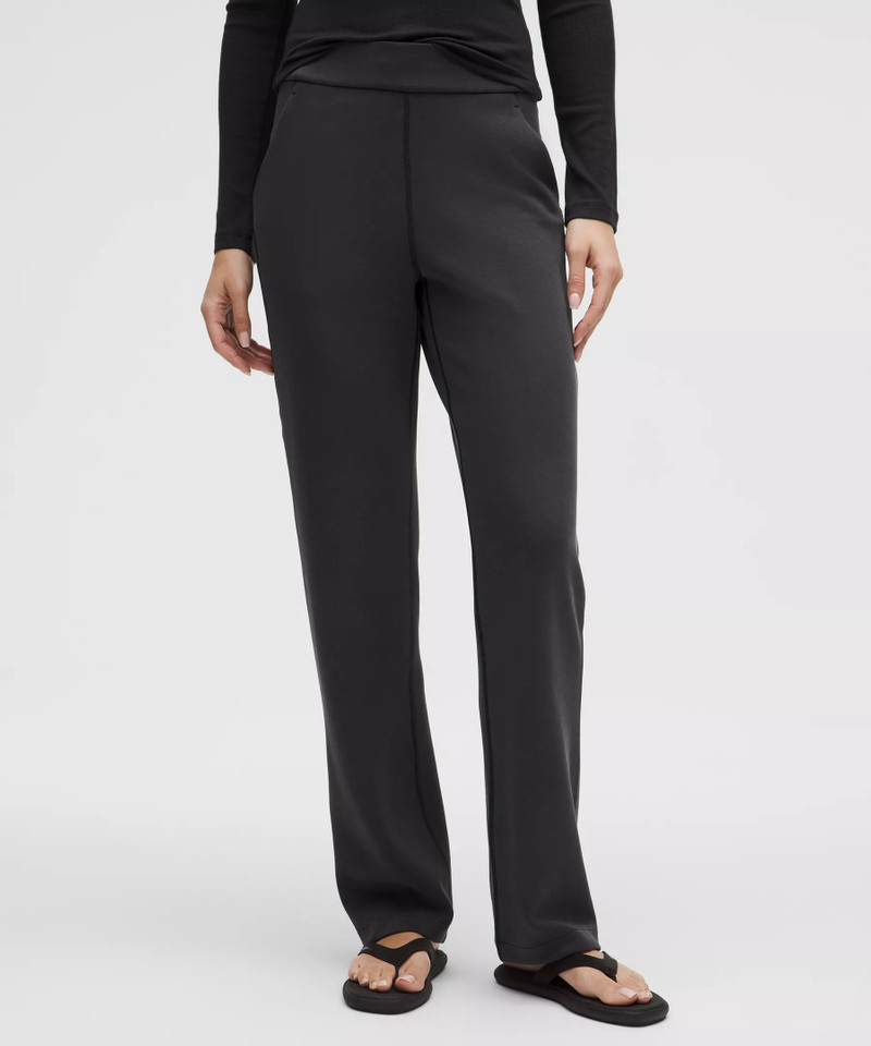 Softstreme High-Rise Straight-Leg Pant *Regular 1