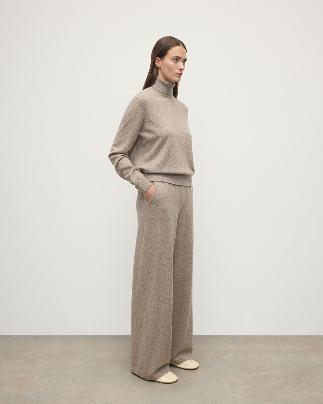 Wide Leg Brown Cashmere Trousers - 3
