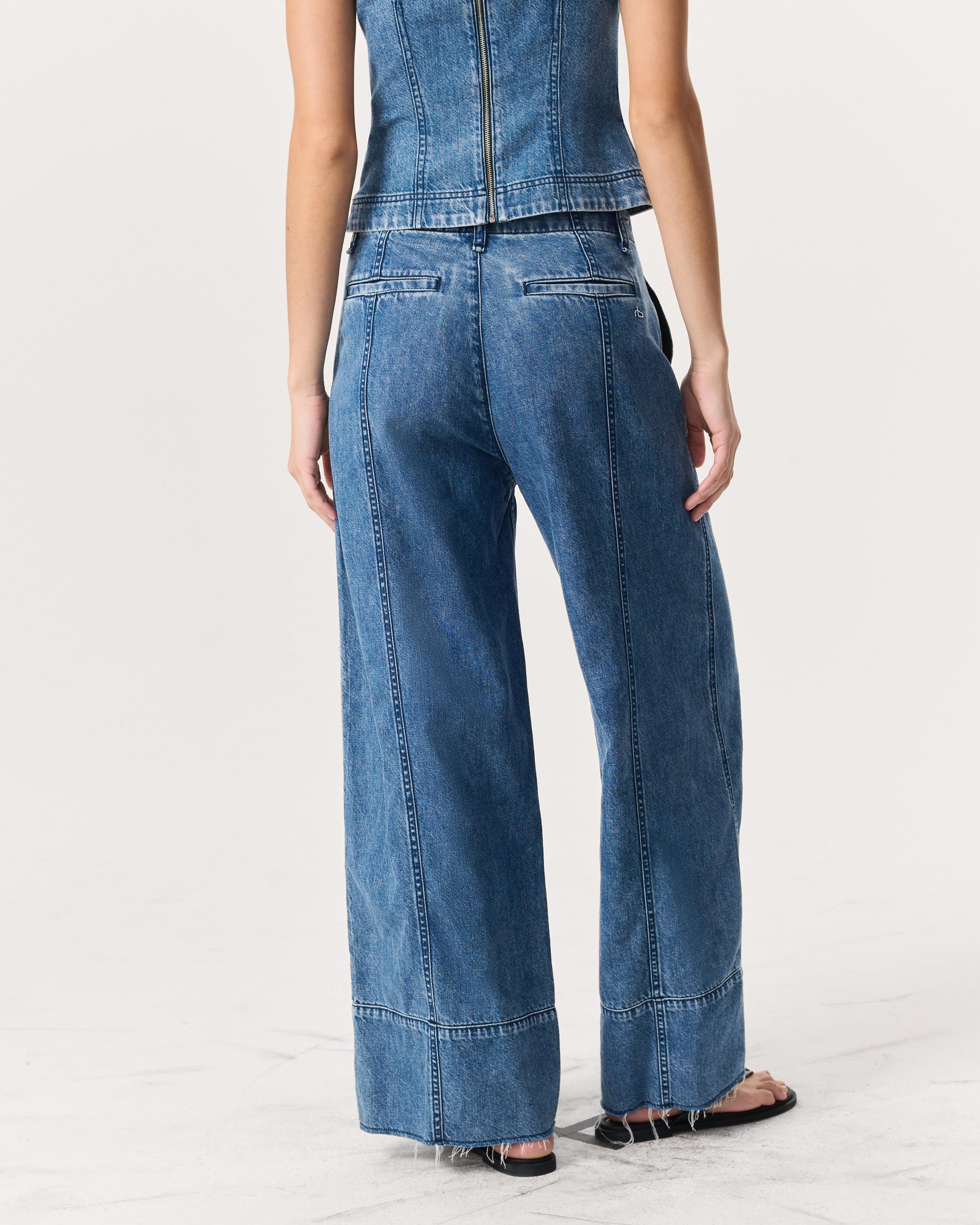 Featherweight Arianna Ankle-Length Palazzo Jeans
Featherweight Denim - 5