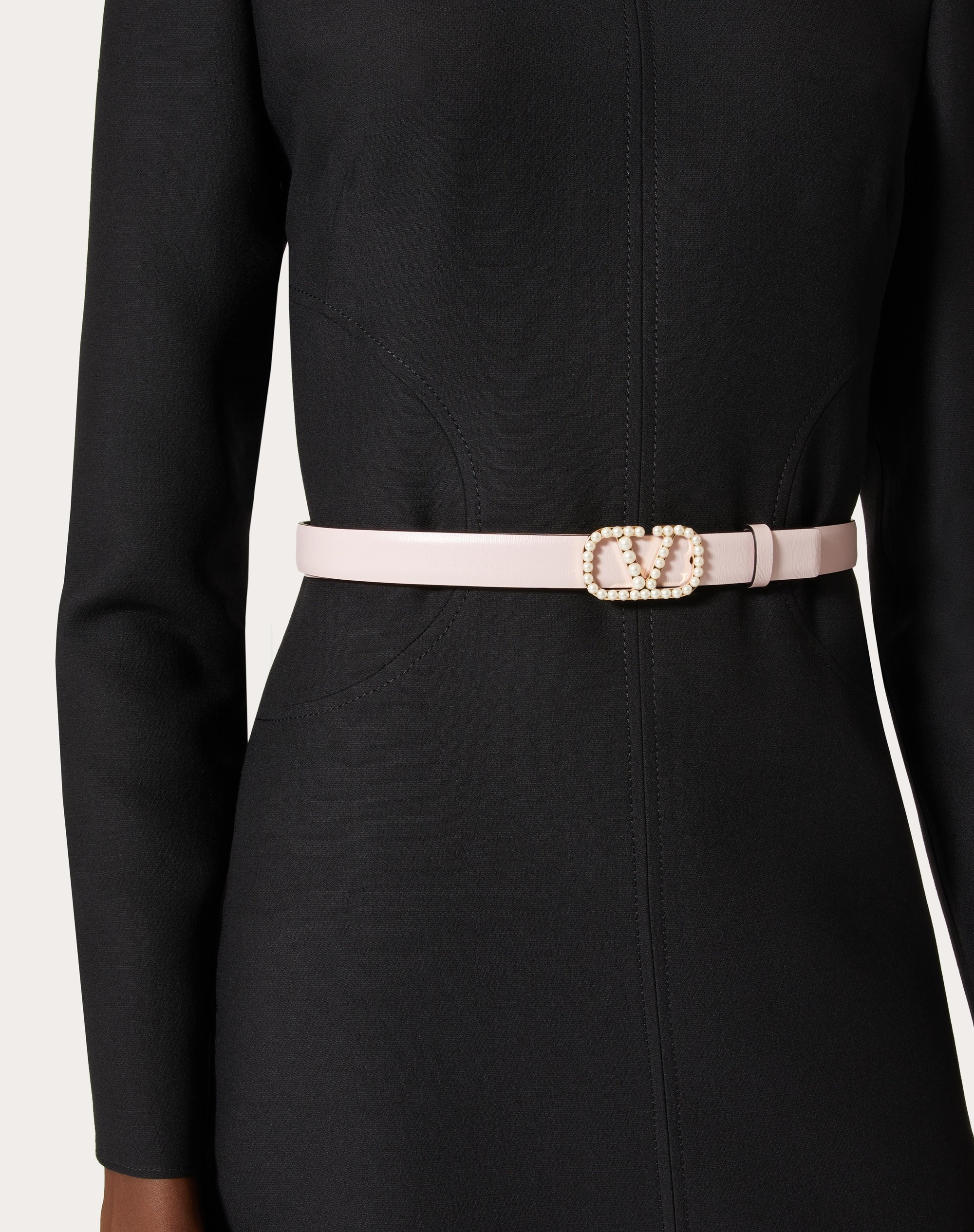 VLOGO SIGNATURE REVERSIBLE BELT IN SHINY CALFSKIN WITH PEARLS 20 MM - 5