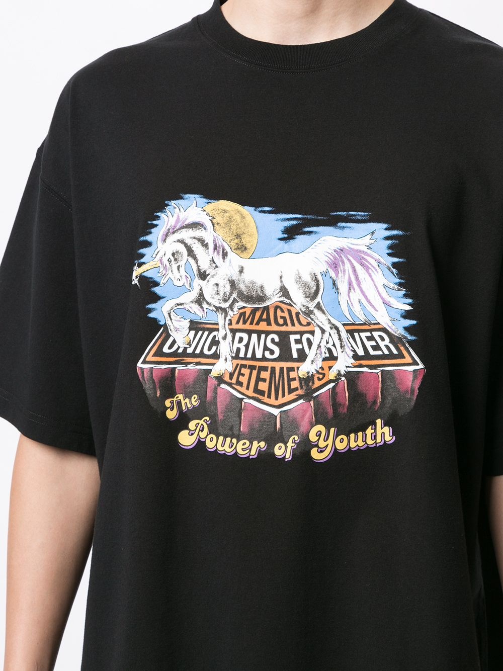 horse print T-shirt  - 6