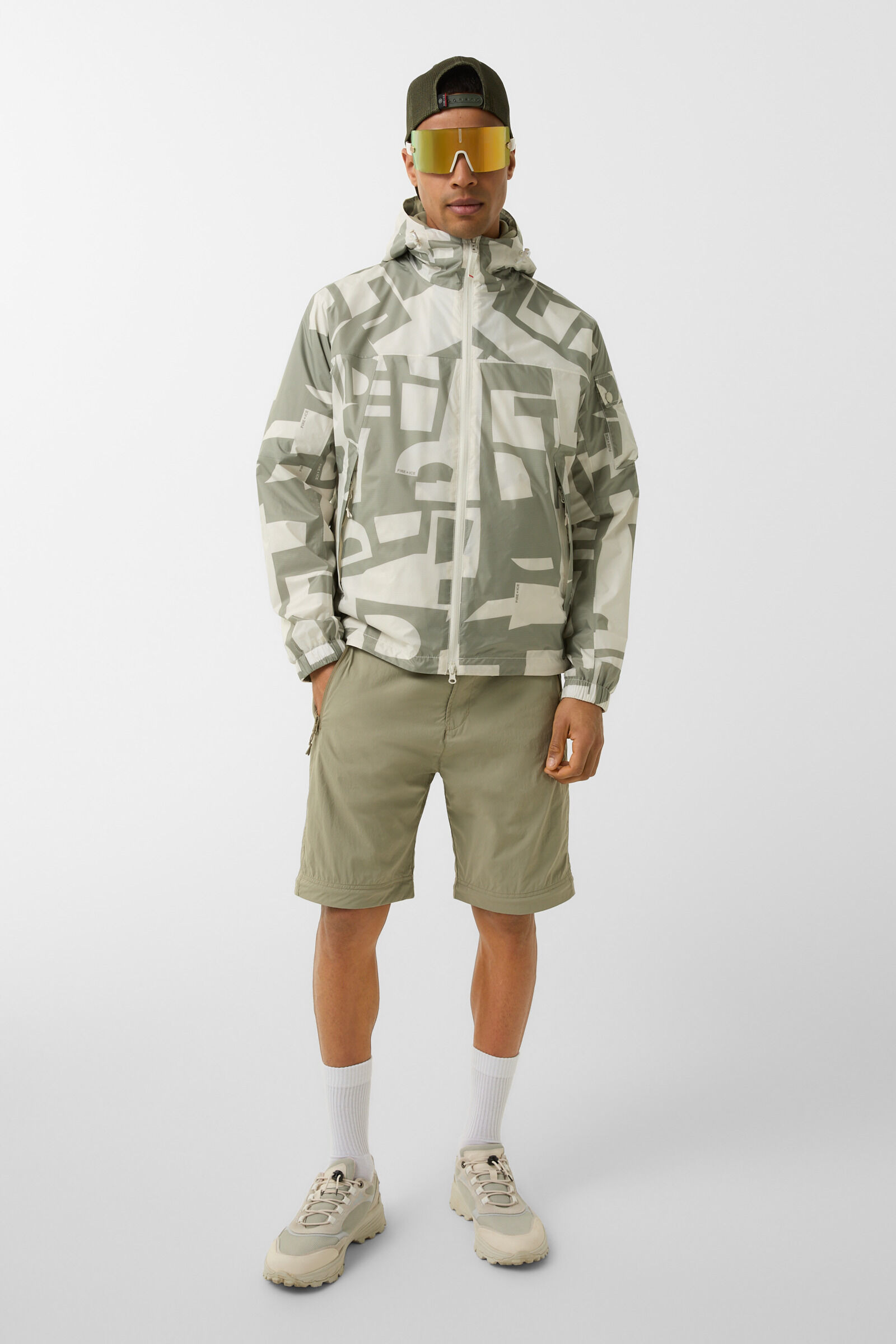 Justin functional jacket in Beige/Off-White - 4