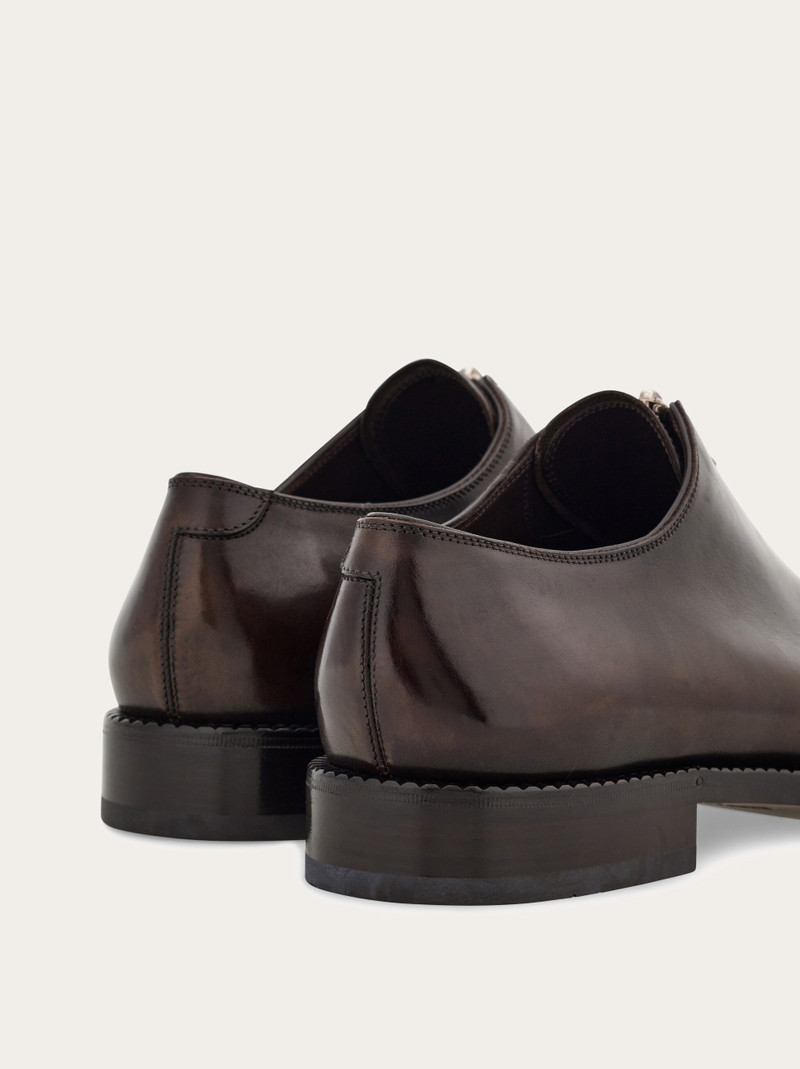 Derby shoe with zip detail 5