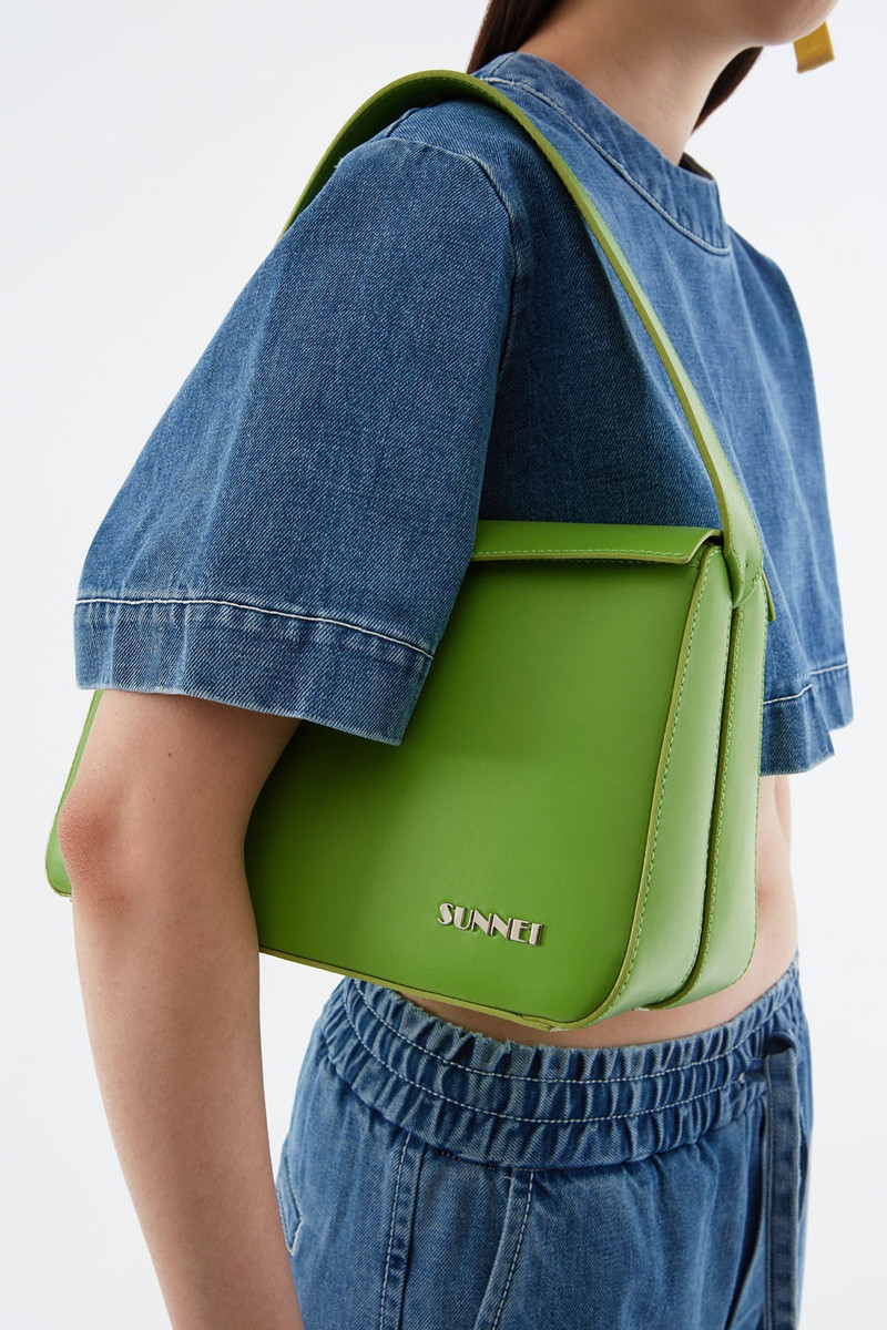 SUNNEI GREEN PESO BAG outlook