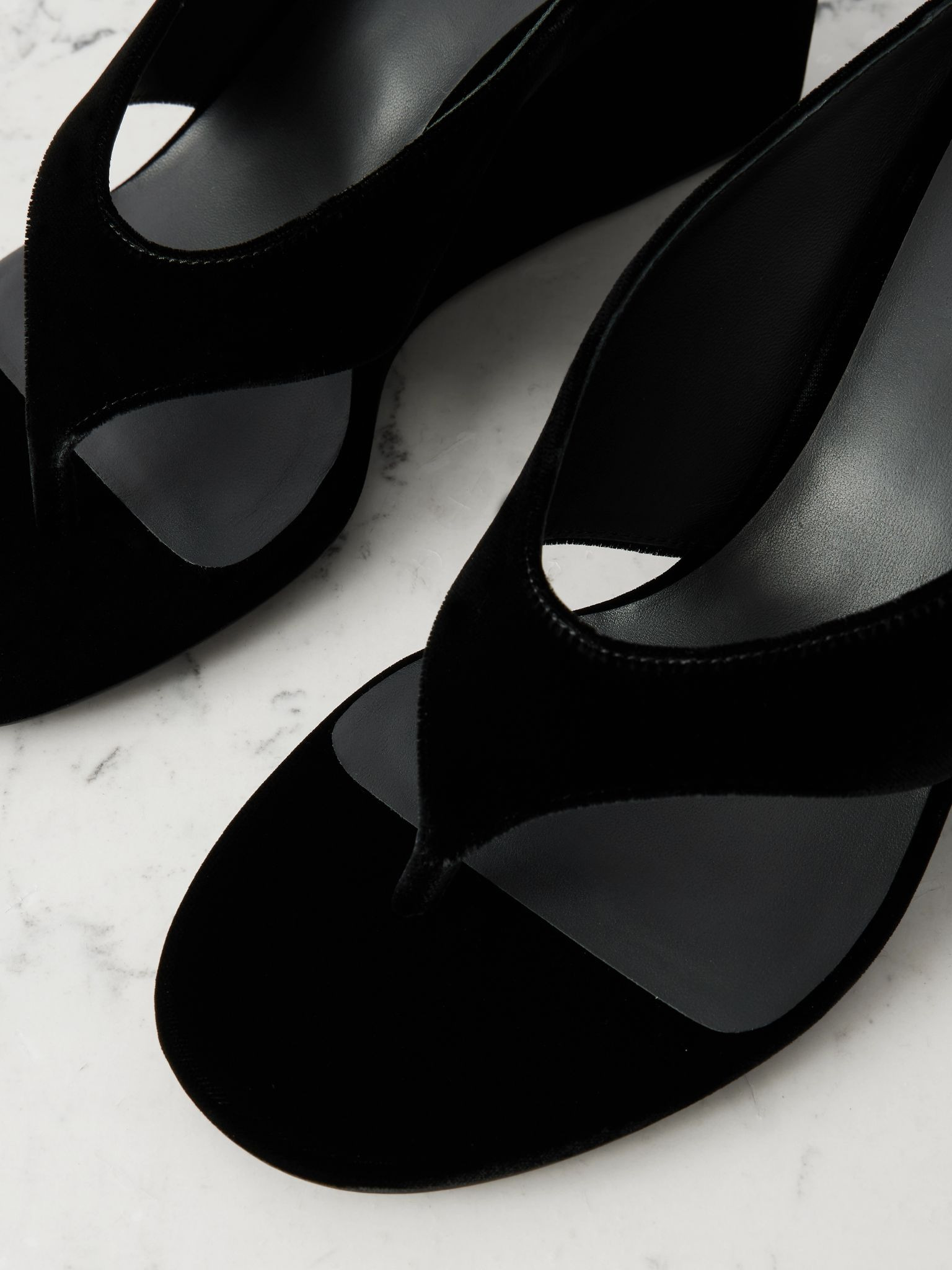 Tong 75 suede wedge sandals Black - 4