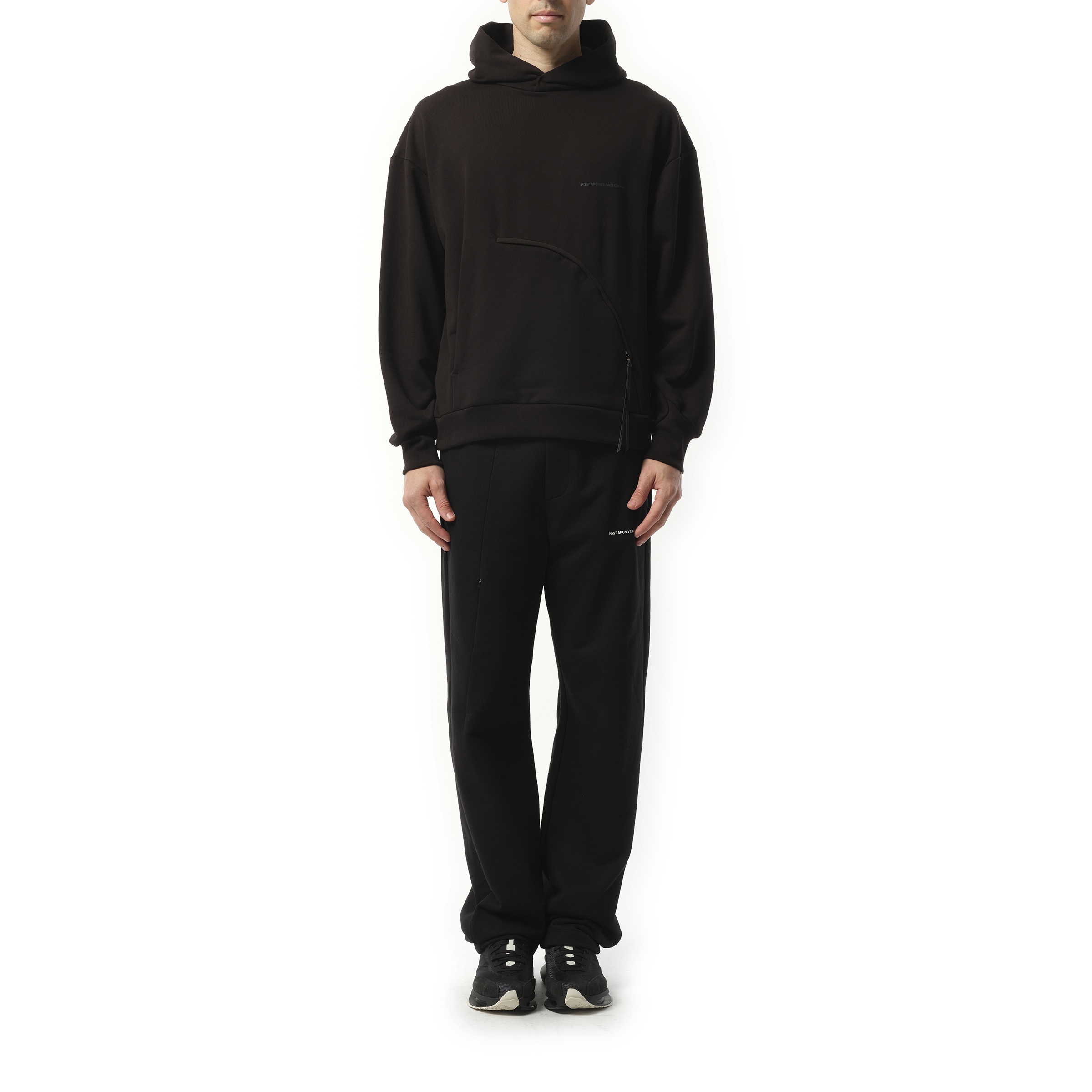 8.0 Hoodie Center in Black - 4