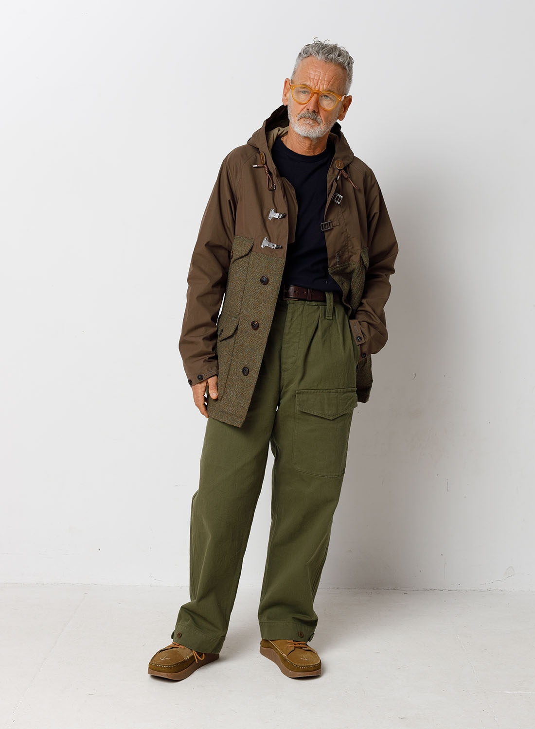 Classic Cameraman in Army Ventile - 3