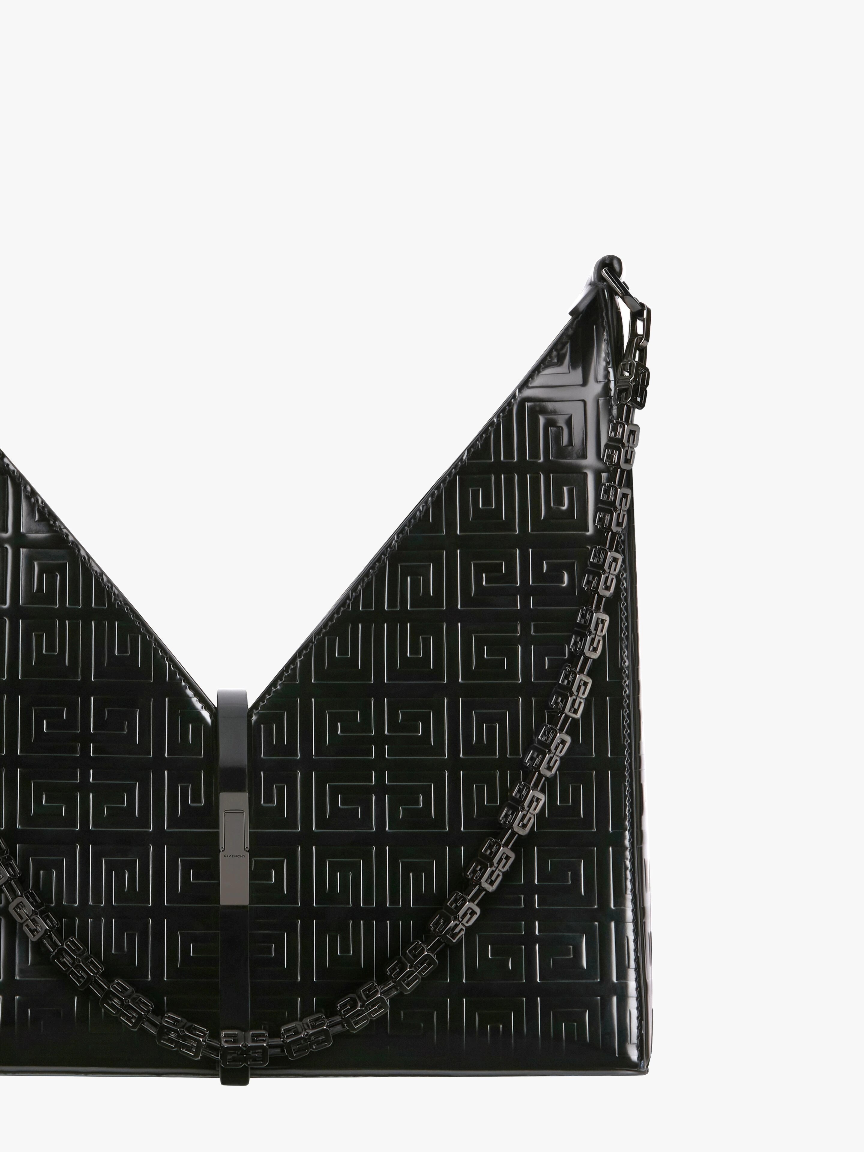 SMALL CUT OUT BAG IN 4G LEATHER WITH CHAIN 7