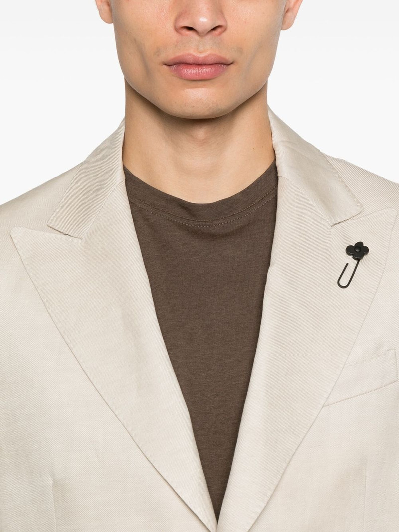 brooch-detail blazer 5