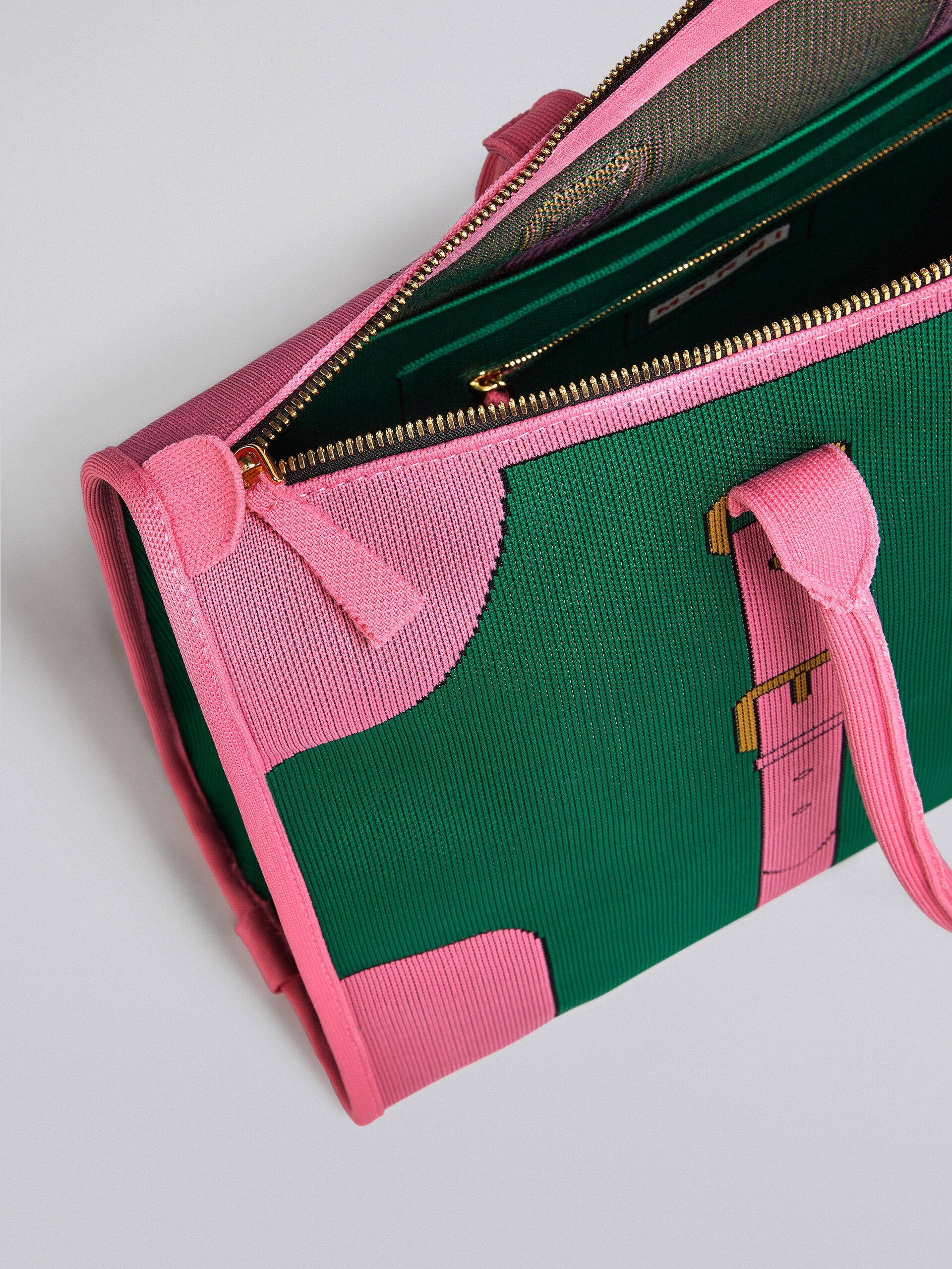 GREEN AND PINK TROMPE-L'ŒIL JACQUARD TRAVEL BAG - 4