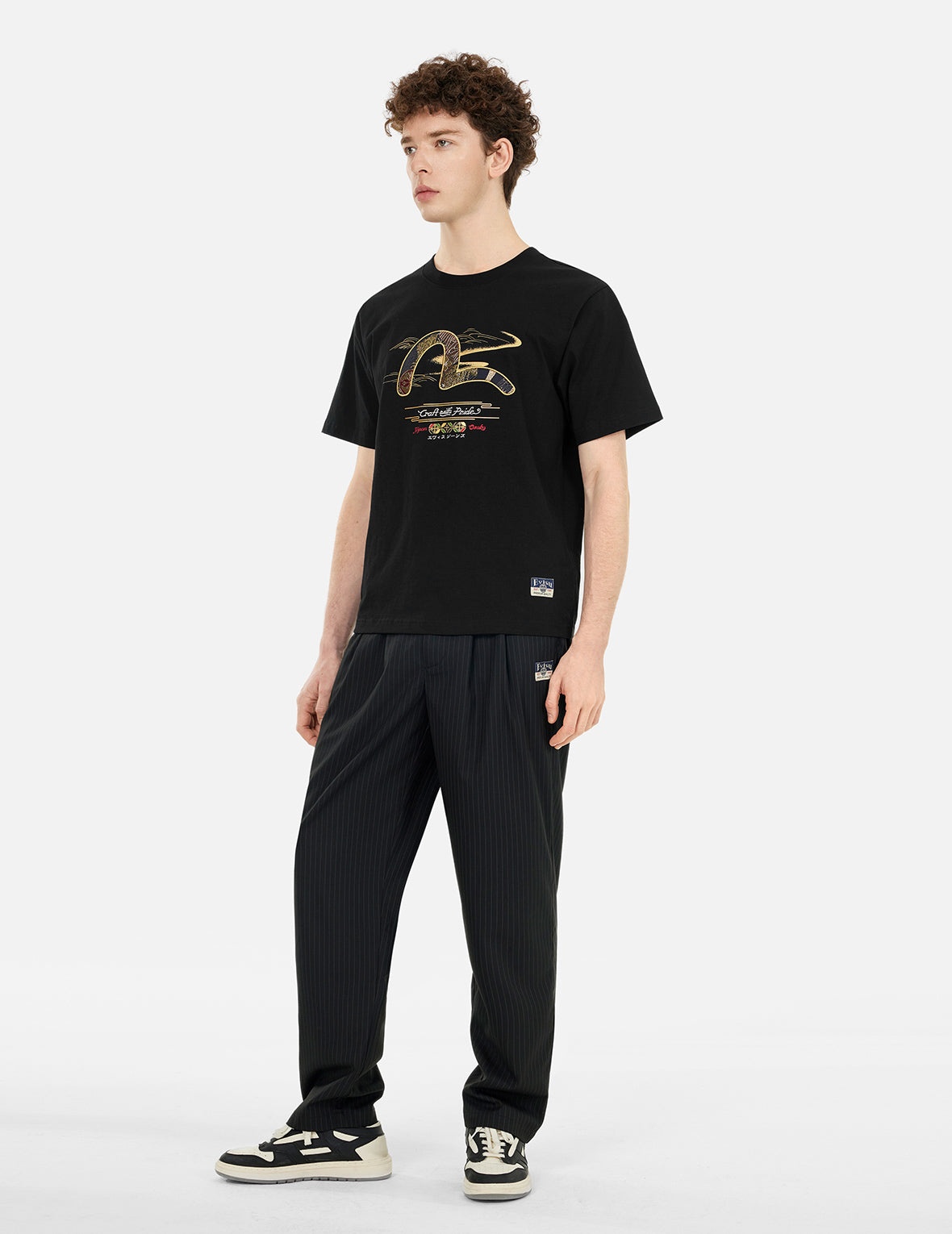 Brocade Seagull Appliqué Regular Fit T-shirt - 3