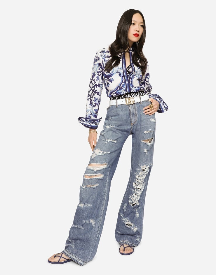 Flared jeans with ripped details - 5