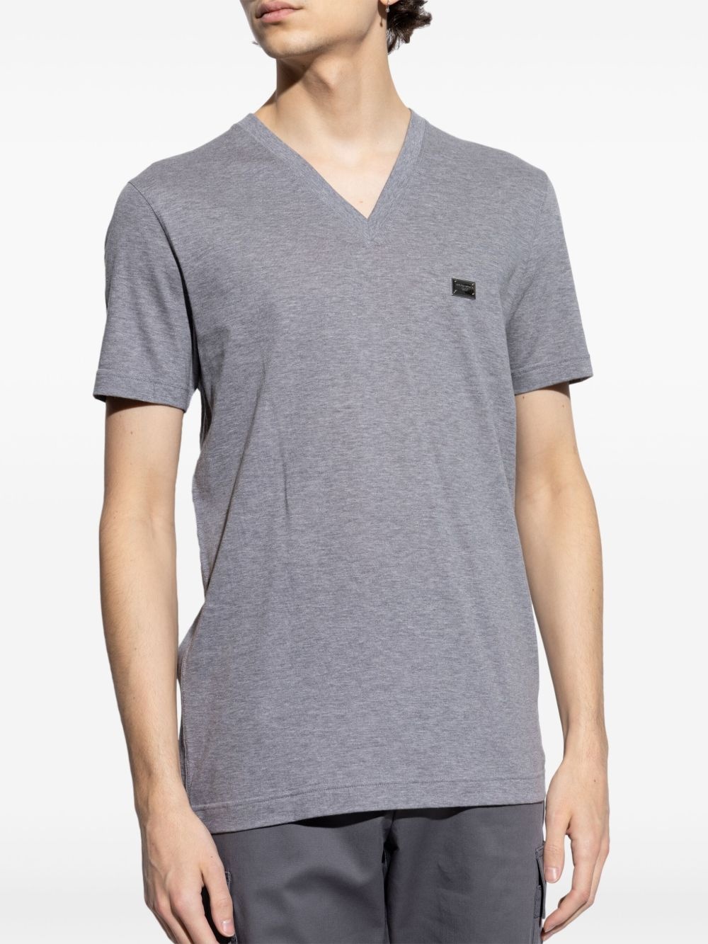 v-neck t-shirt - 3