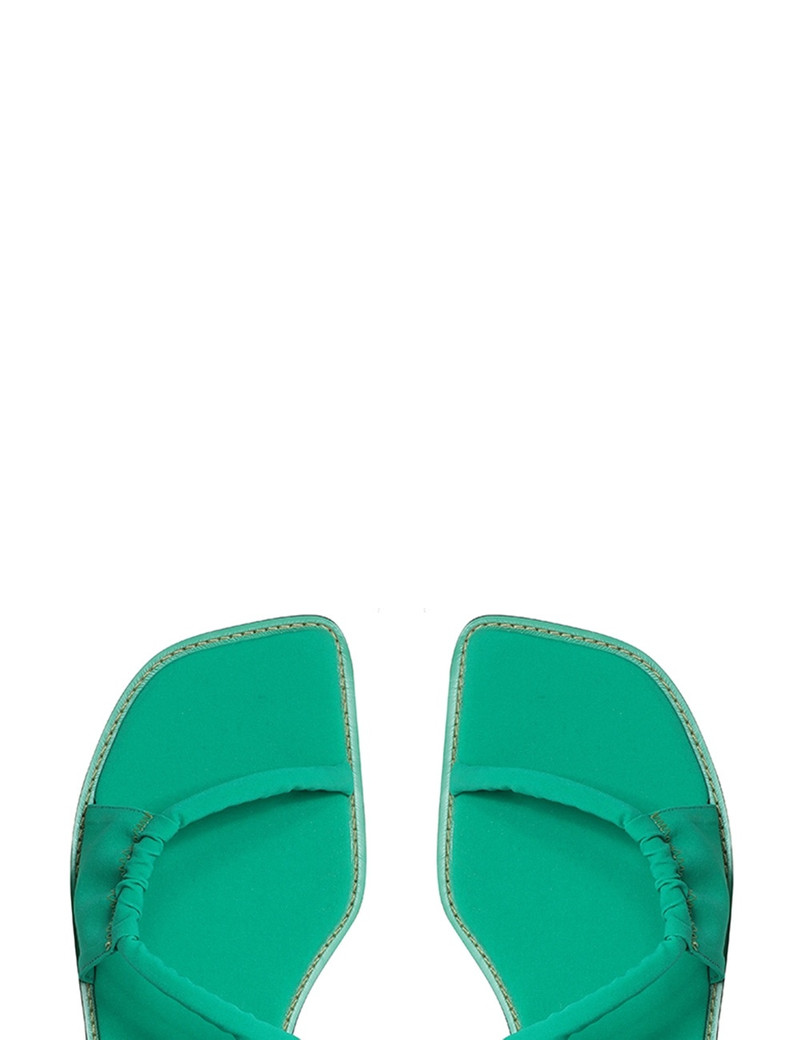 SCUBA FLAT SANDAL 8