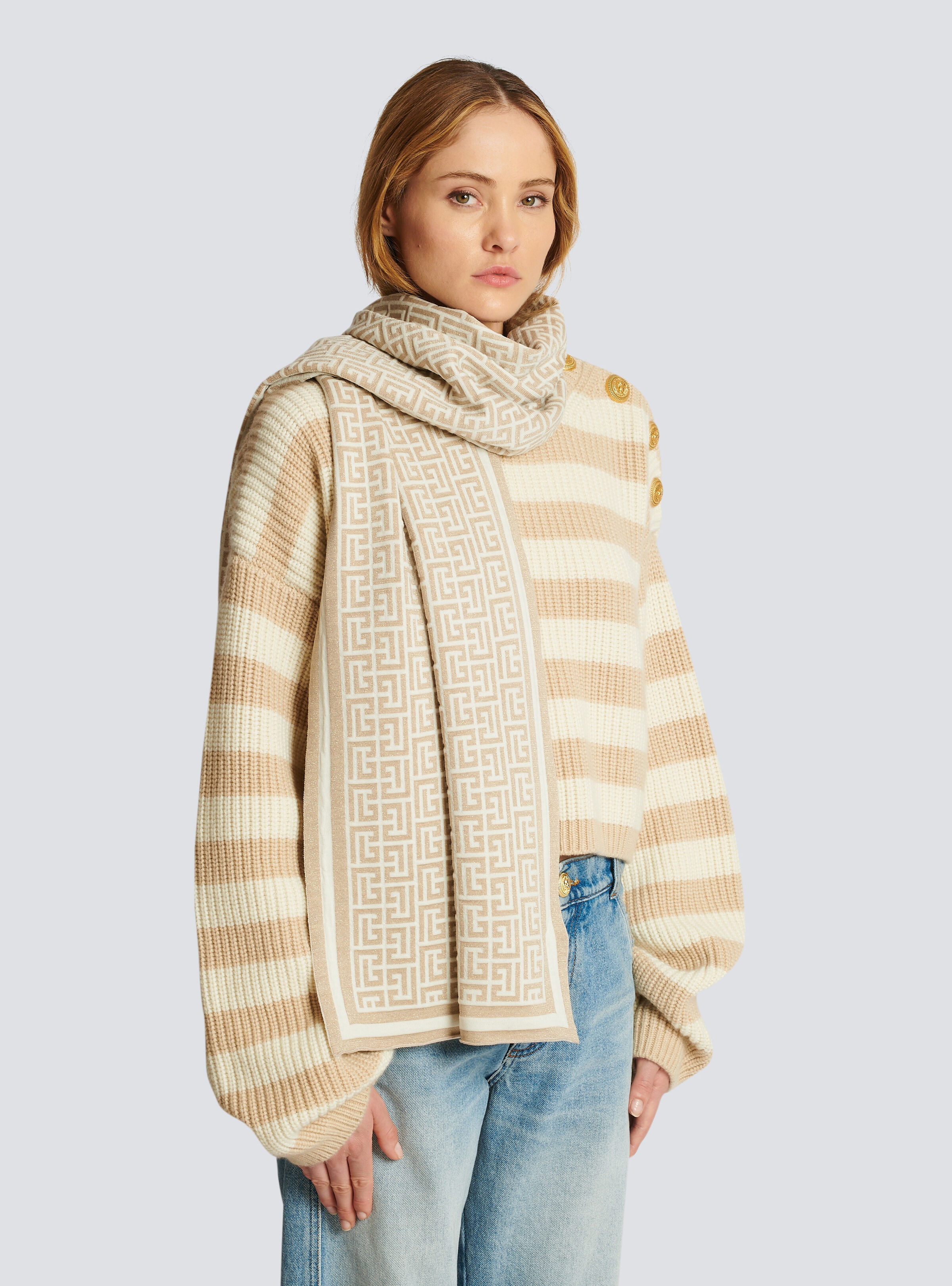 Monogrammed wool scarf - 5