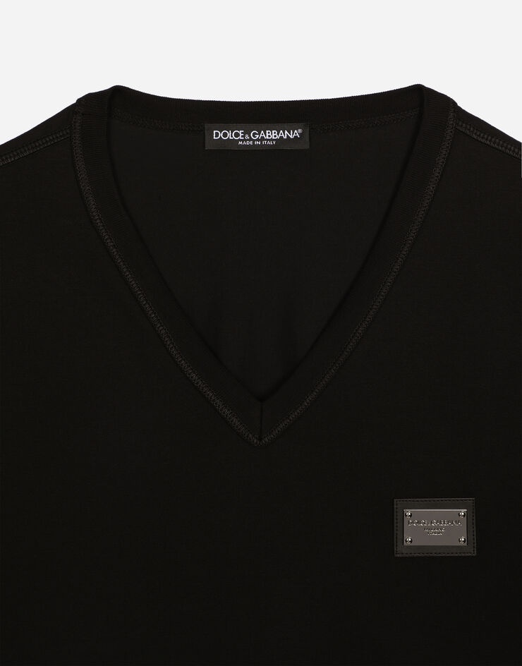 Cotton V-neck T-shirt with branded tag - 3