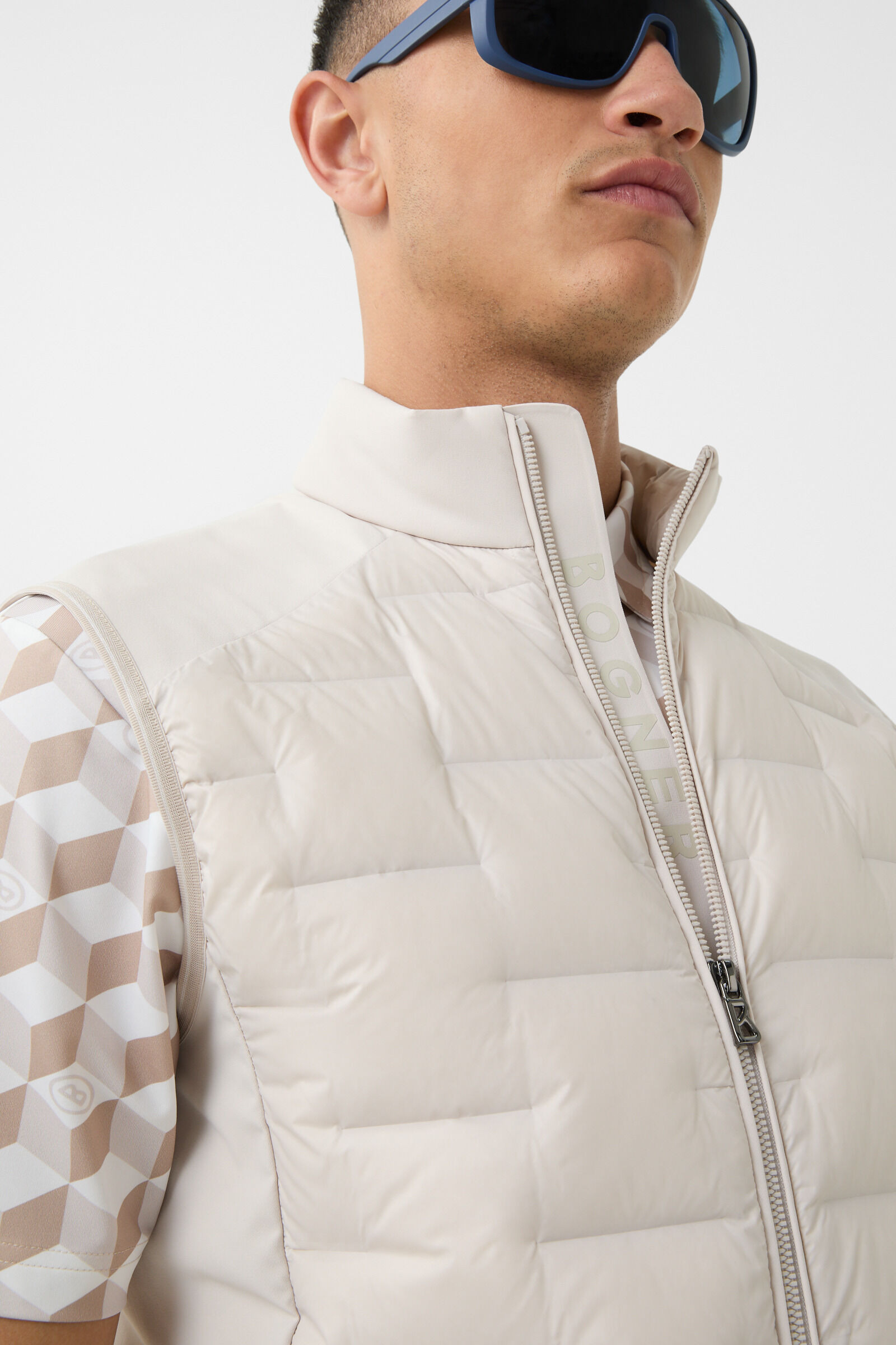 Dallin lightweight down vest in Sand - 6