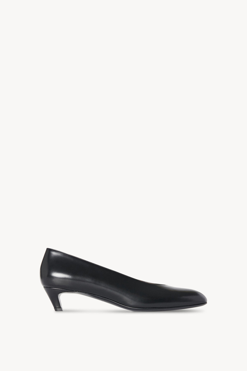 The Row New Almond Pump in Leather | REVERSIBLE