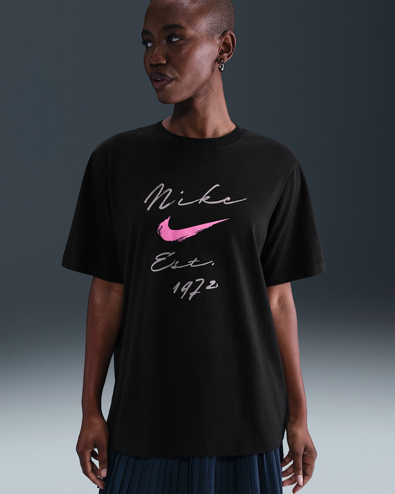 Nike Sportswear Essentials Women's Loose T-Shirt 1