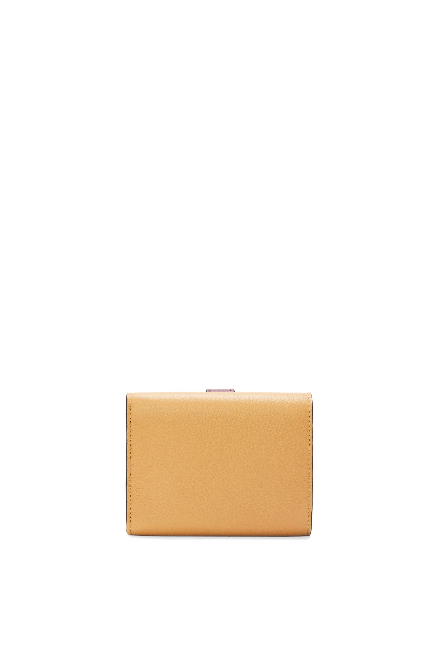 Trifold wallet in soft grained calfskin - 5