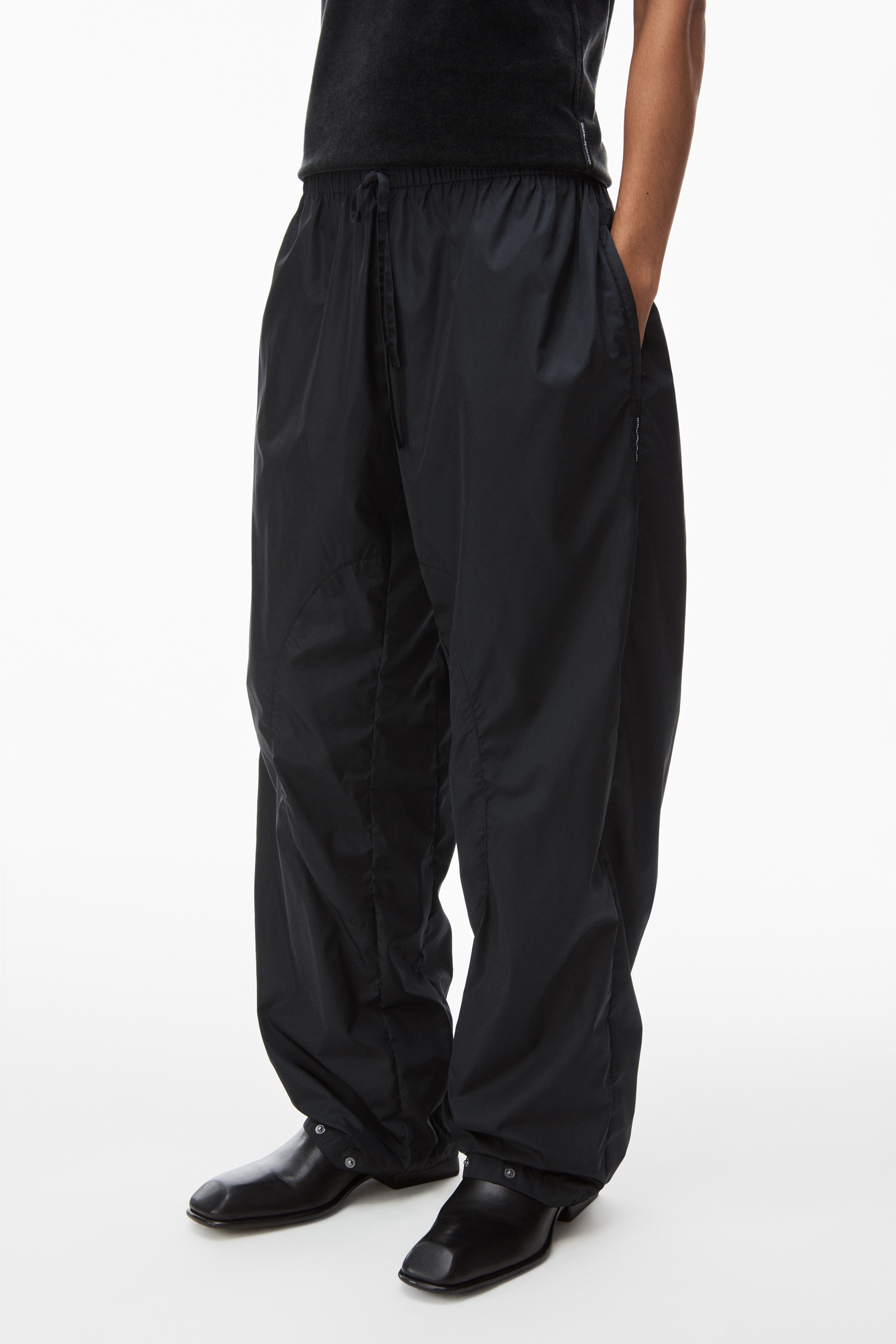 articulated track pant in crisp nylon - 3