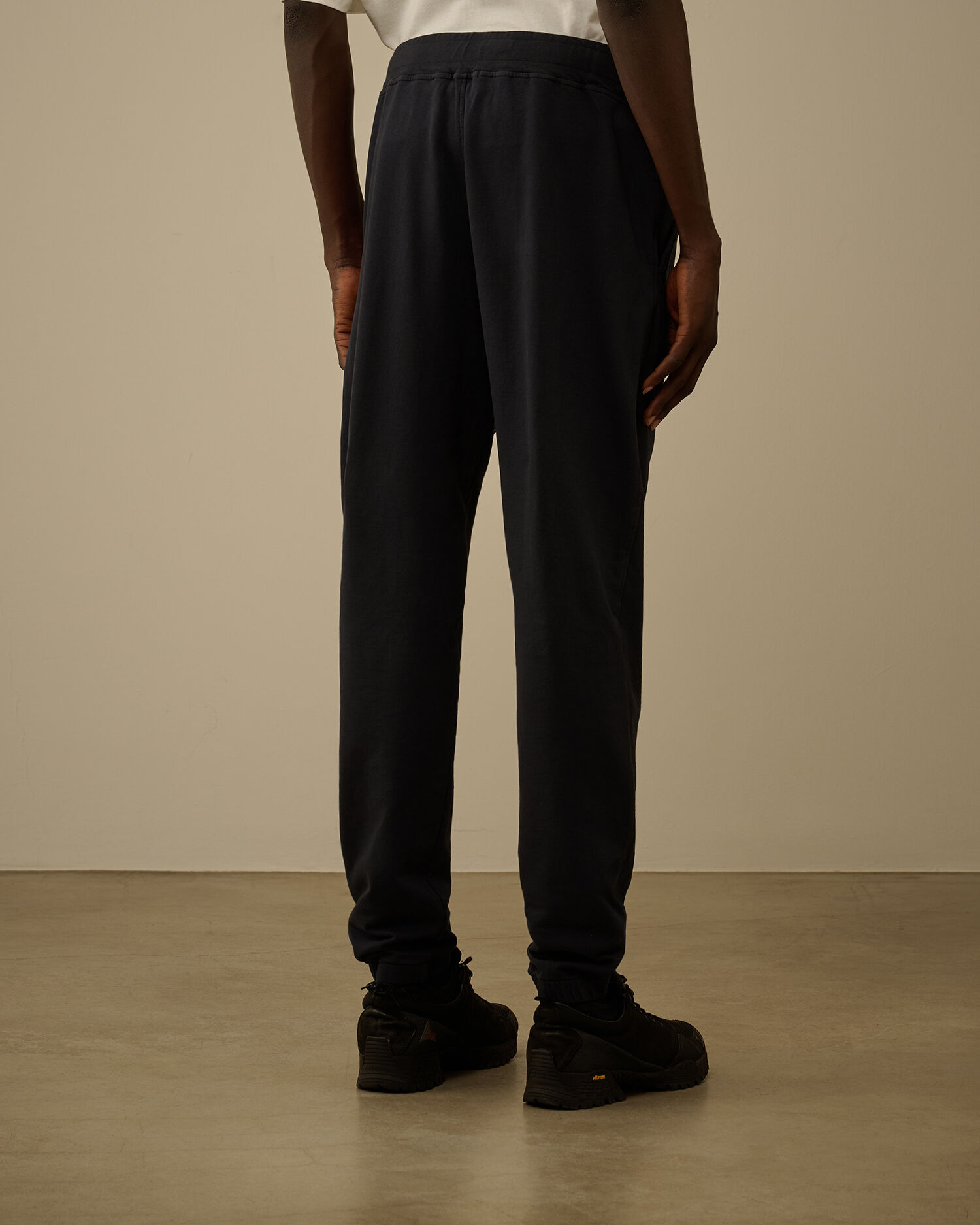 Light Fleece Lens Sweatpants - 4