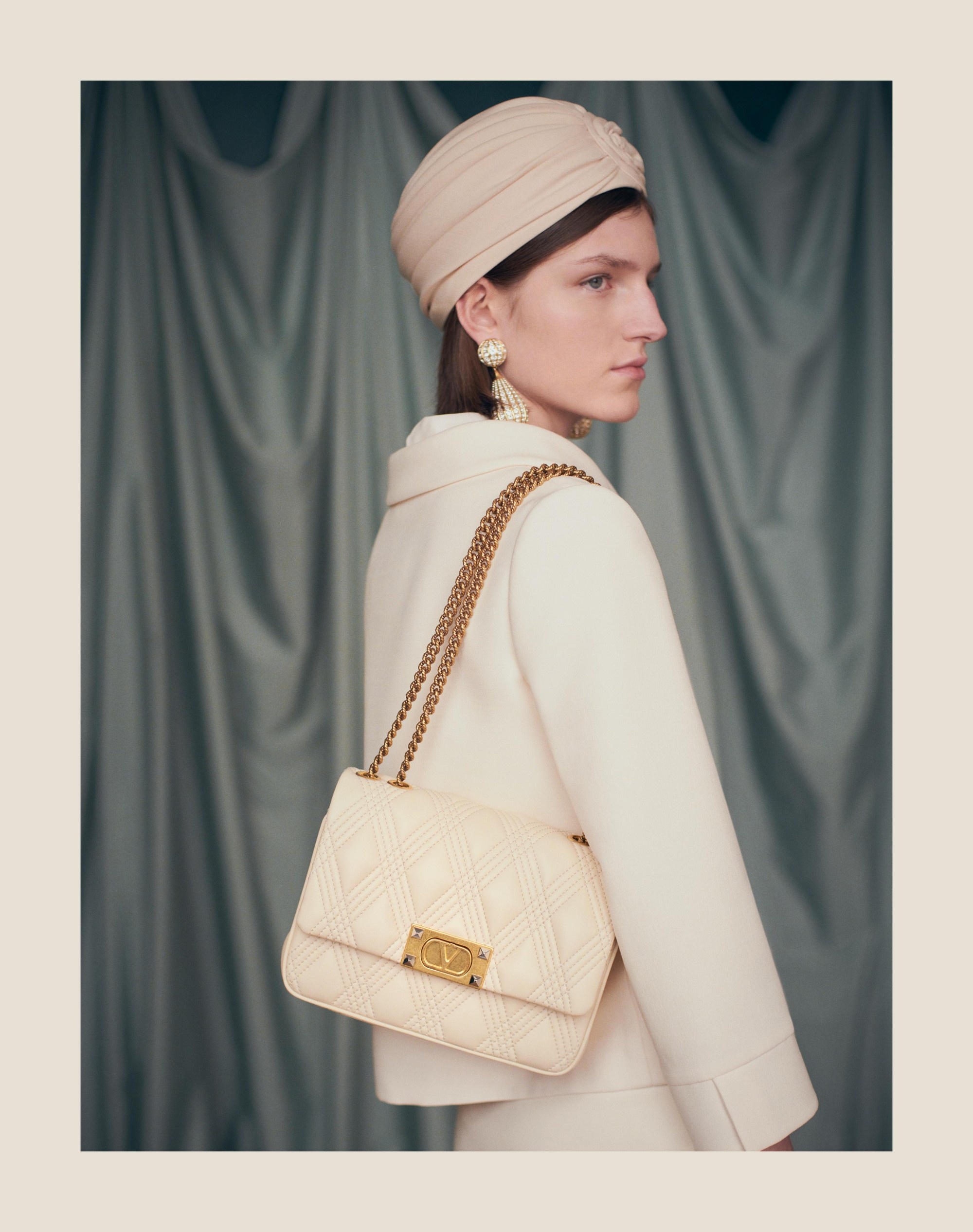VALENTINO GARAVANI QUILTIE 67 MEDIUM SHOULDER BAG IN QUILTED NAPPA LEATHER - 9