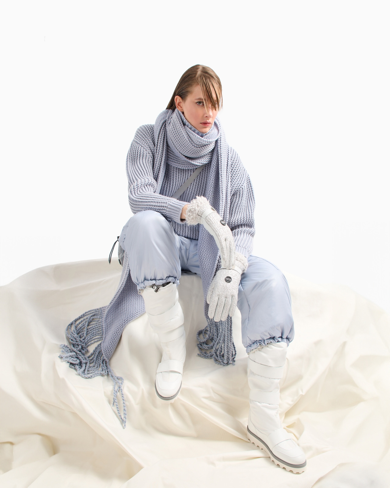 GIORGIO ARMANI NEVE OVERSIZED MOCK-NECK JUMPER IN A BLEND OF CASHMERE AND VIRGIN WOOL - 2