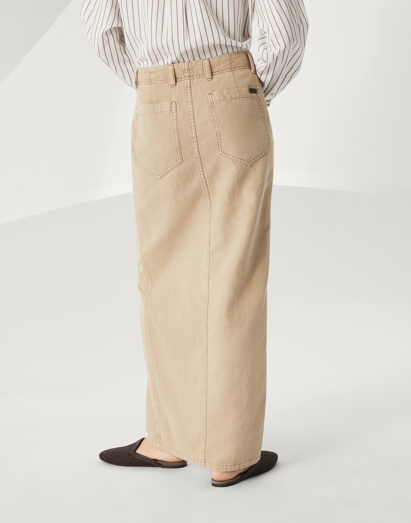 Garment-dyed cotton and linen cover chino skirt with monili - 2