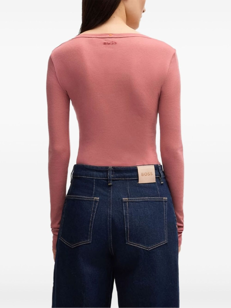 scoop-neck top 3