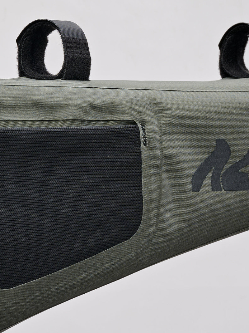 MAAP x Apidura Frame Pack 4 L 4
