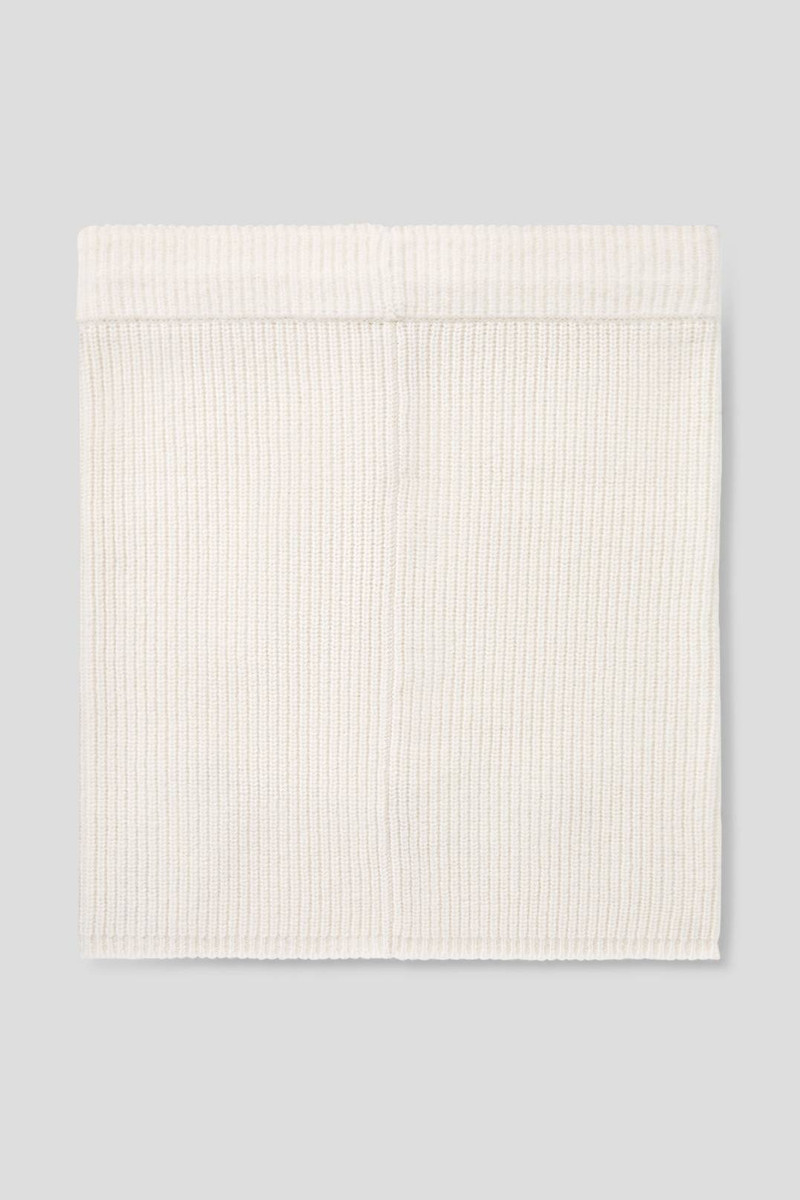 LYRA NEW WOOL LOOP SCARF IN OFF-WHITE 3