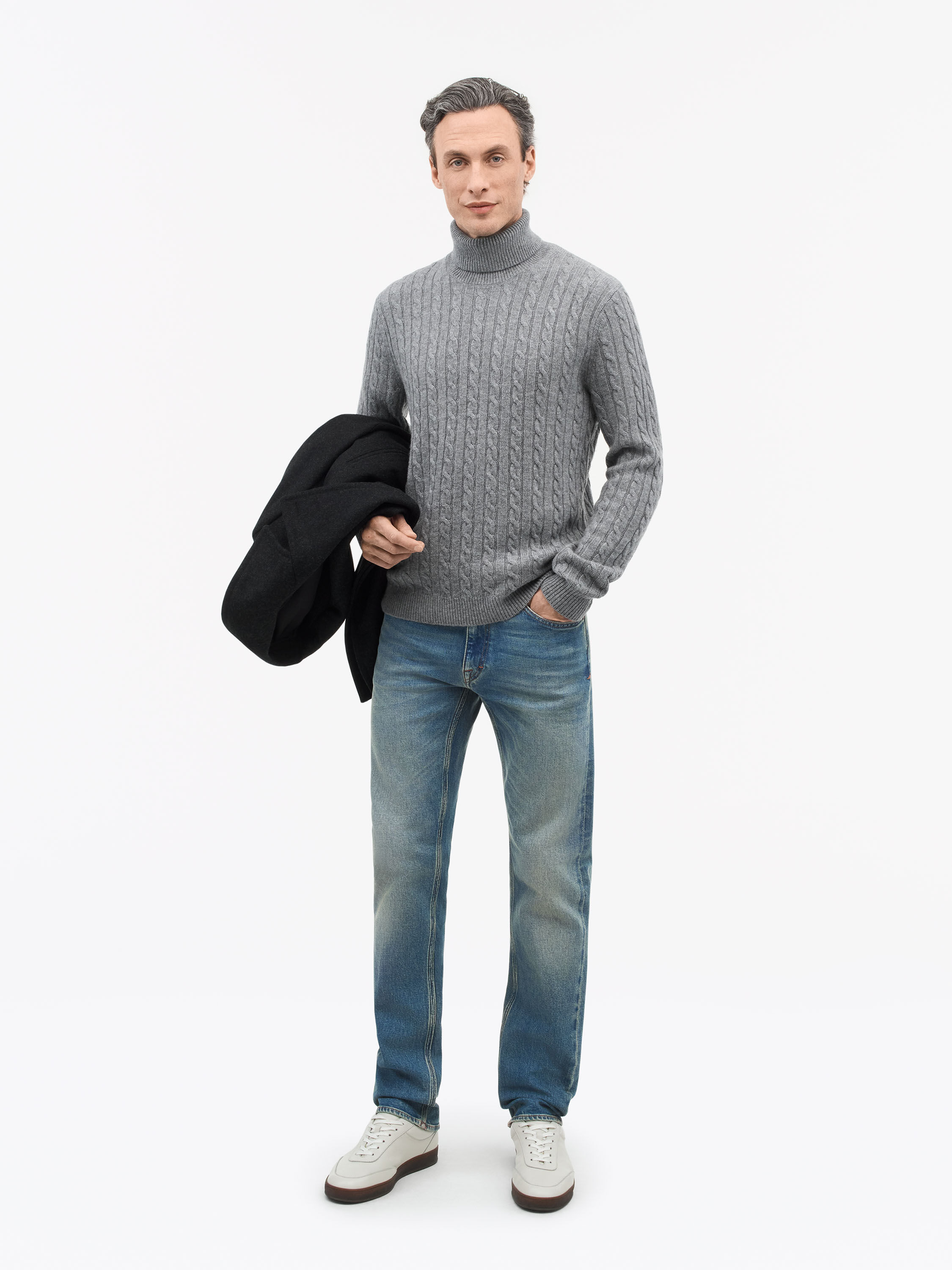 Des Slim-Straight Jeans - 2
