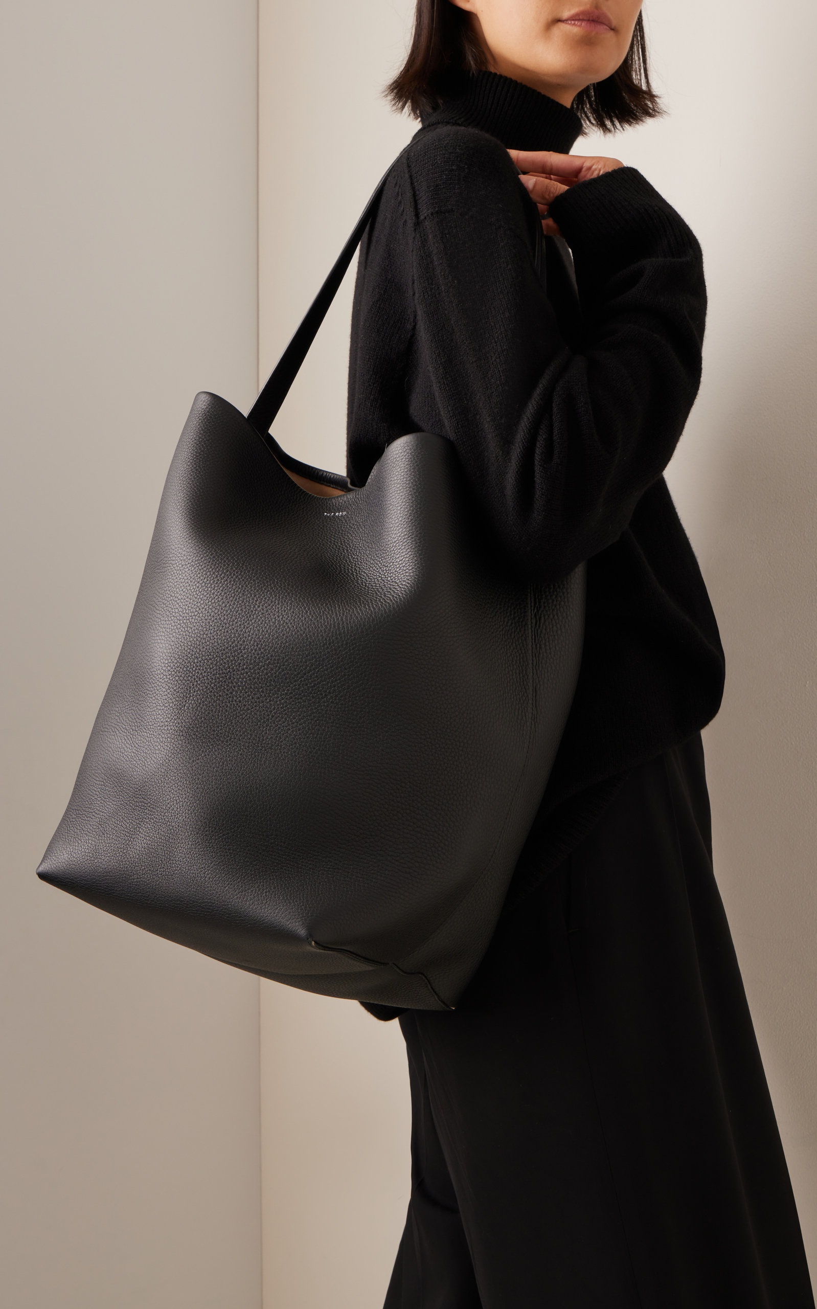 The Row Large N/S Park Leather Tote Bag black | modaoperandi