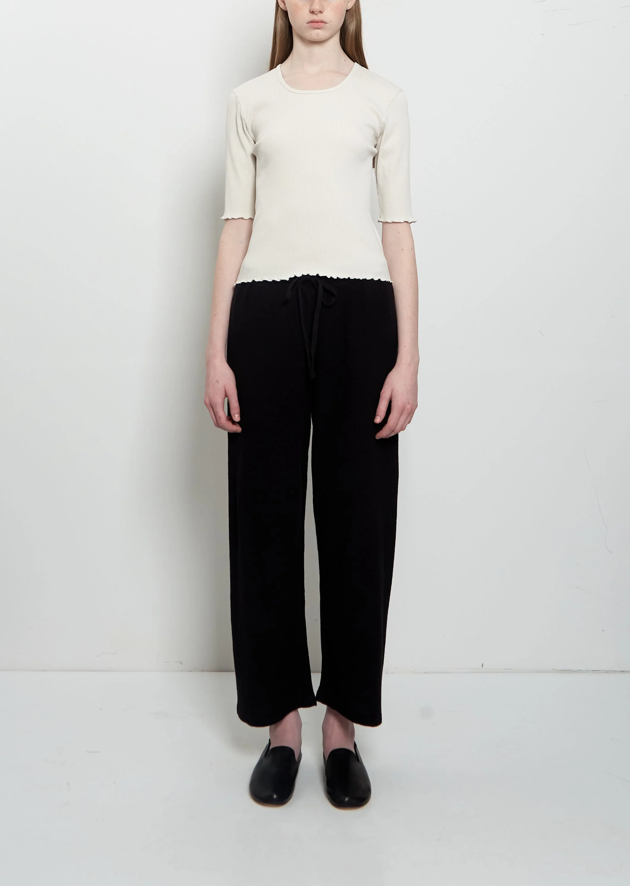 Crepe Cotton Linen Capri Pants — Black - 1