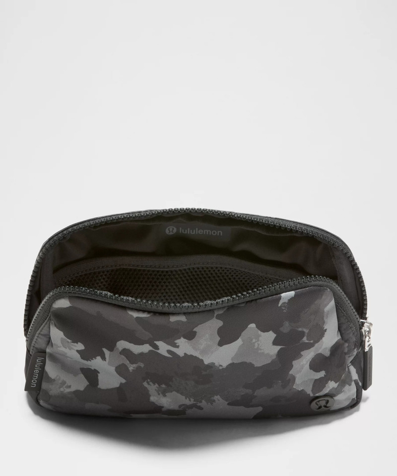 Everywhere Belt Bag 1L 5
