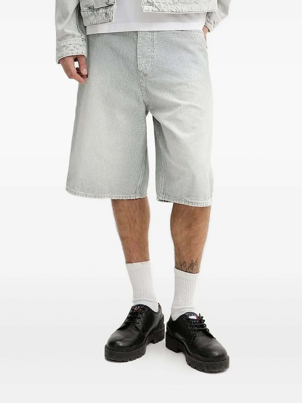 striped-pattern cargo shorts - 1