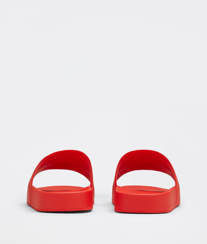 Bottega Veneta slider outlook