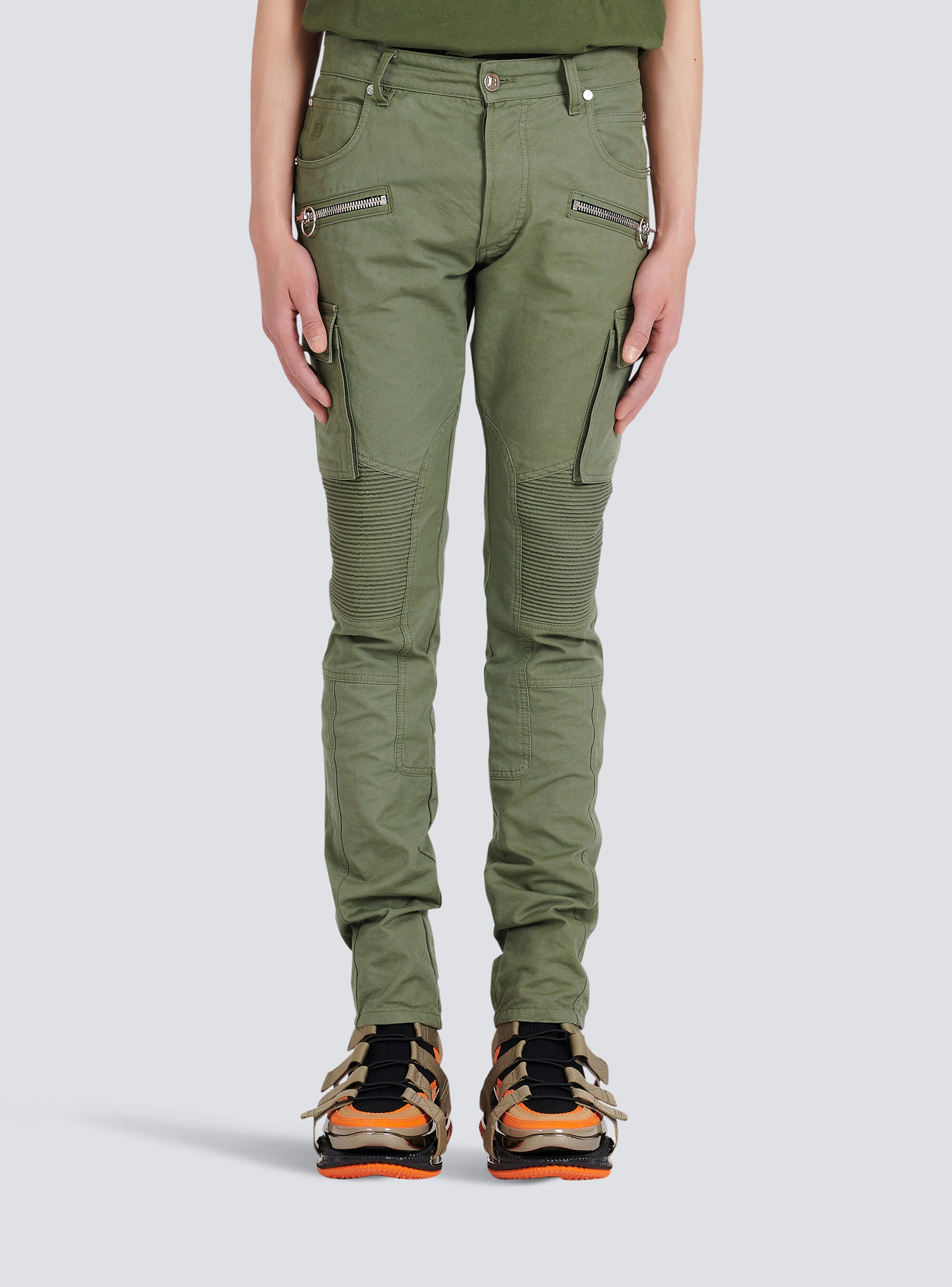 Slim cut ridged cotton cargo jeans - 6
