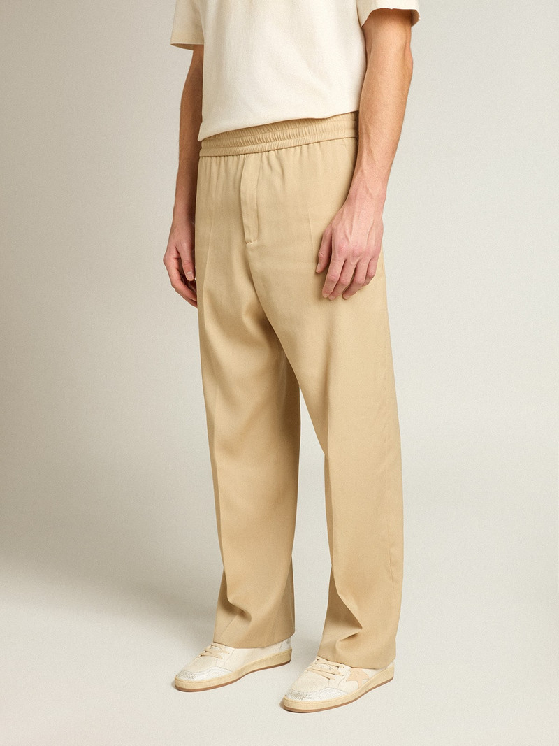 Golden Goose Men’s sand-colored joggers with pocket on the back outlook