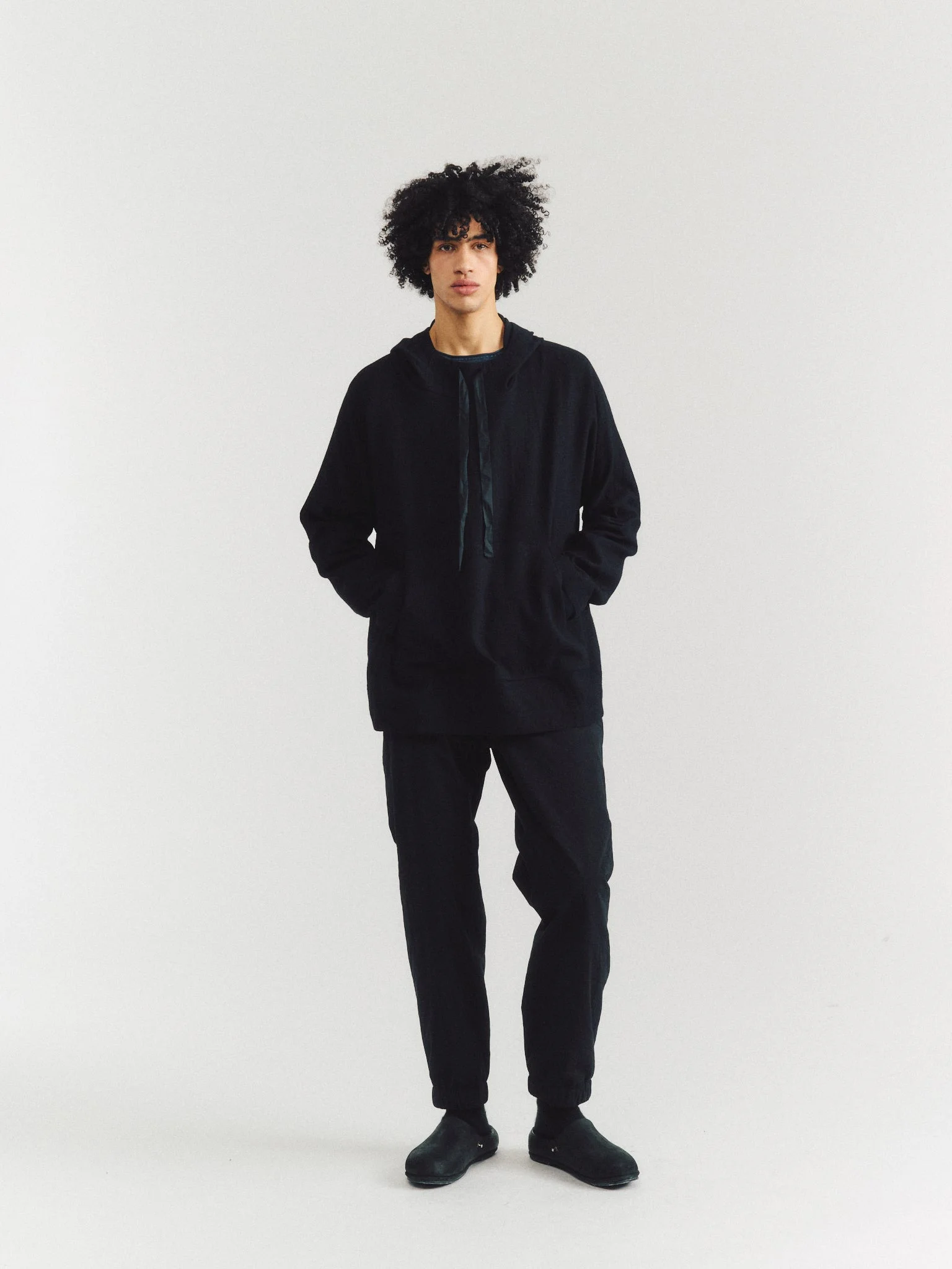 HIGA HOOD- FOSCA - BLACK - 1