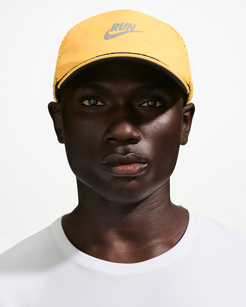 Nike Pro Dri-FIT Unstructured Swoosh Run Cap 1