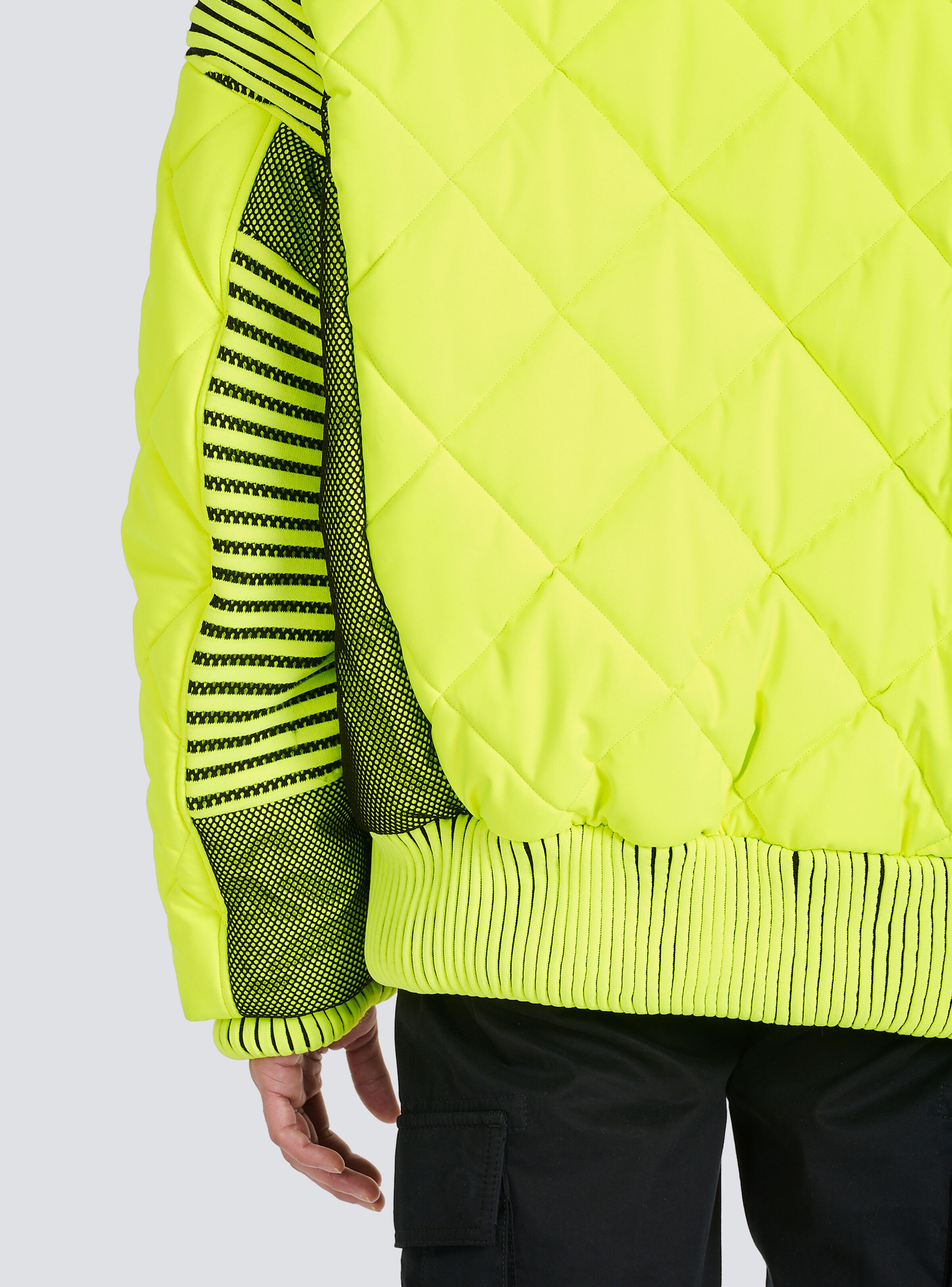 Hooded neon quilted jacket - 9