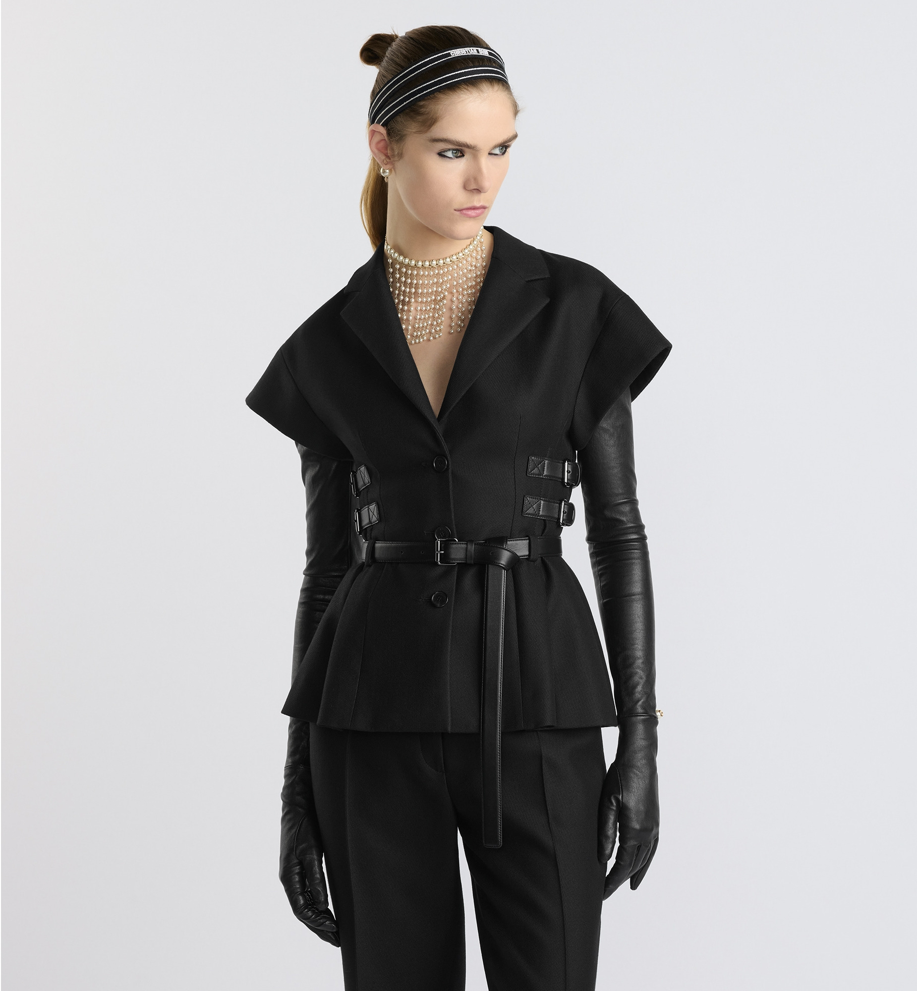 Short-Sleeved Belted Jacket - 3