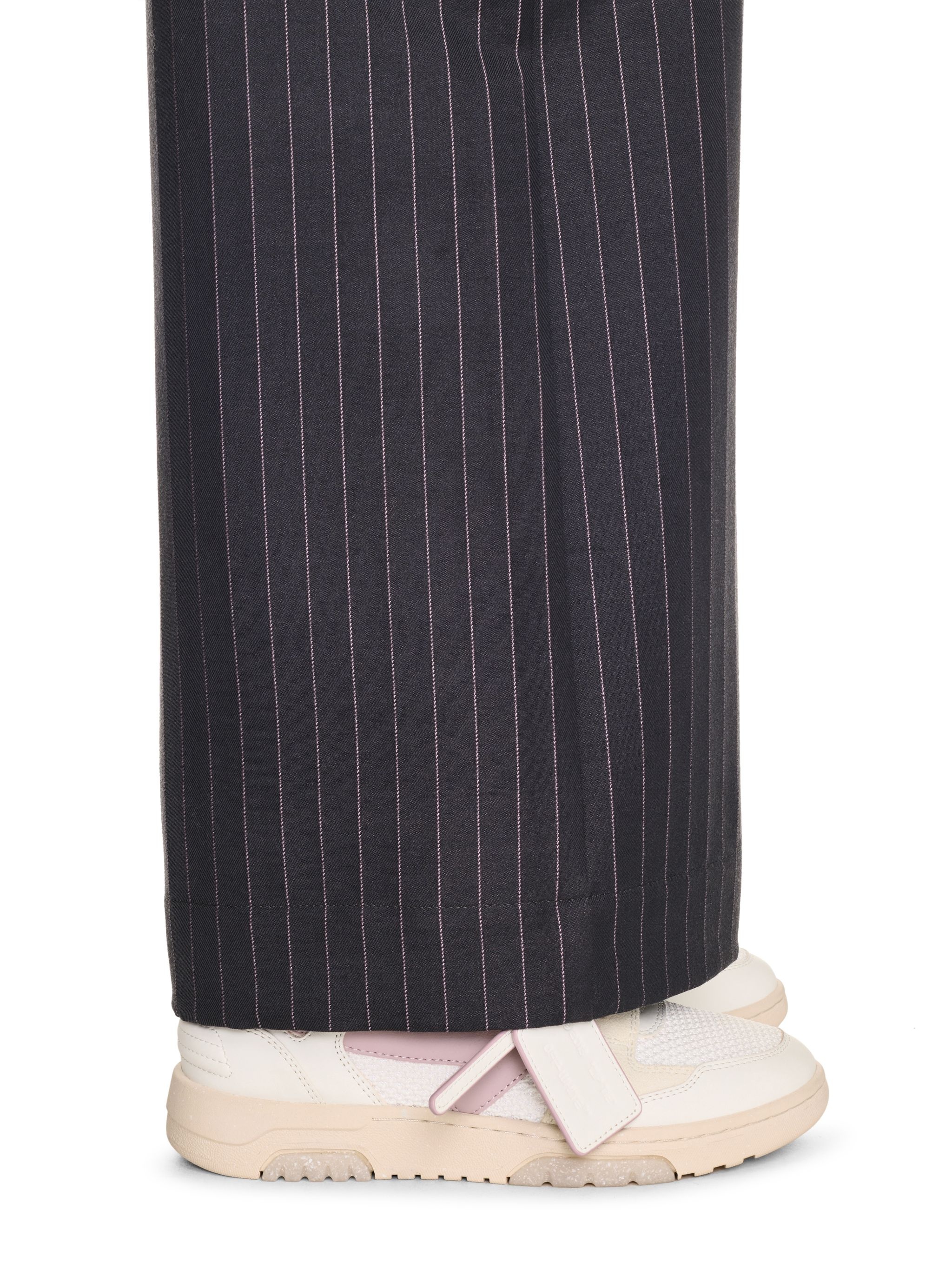 White/pink Slim Out Of Office - 6