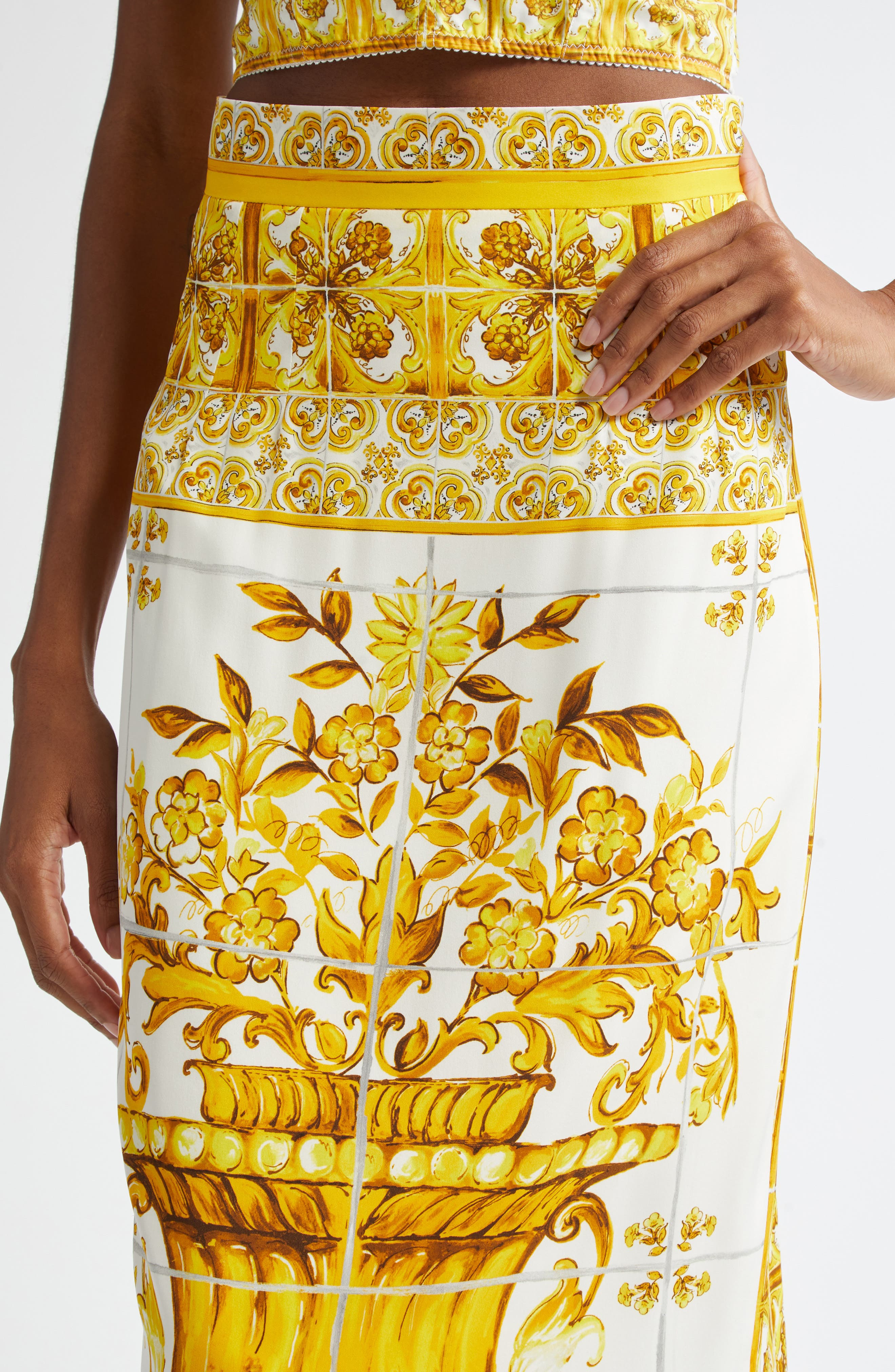 Dolce&Gabbana Majolica Stretch Silk Pencil Skirt in Hg3Tn Mix Maiolica Giallo at Nordstrom - 4