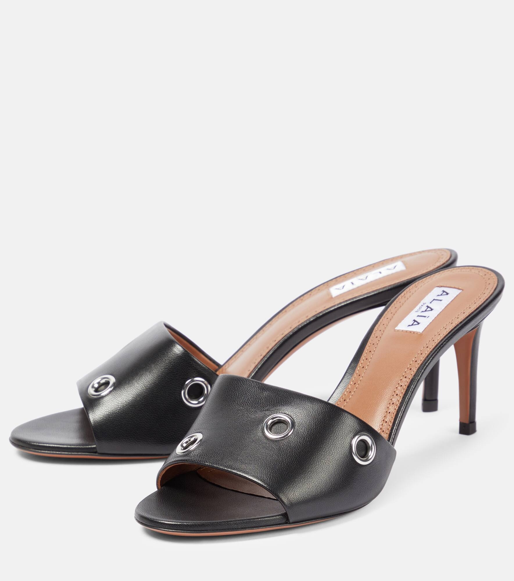 Oeillets embellished leather sandals - 5