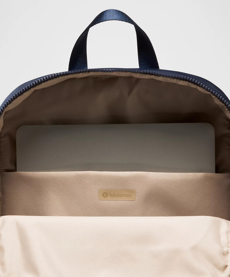 Everywhere Backpack 22L 5