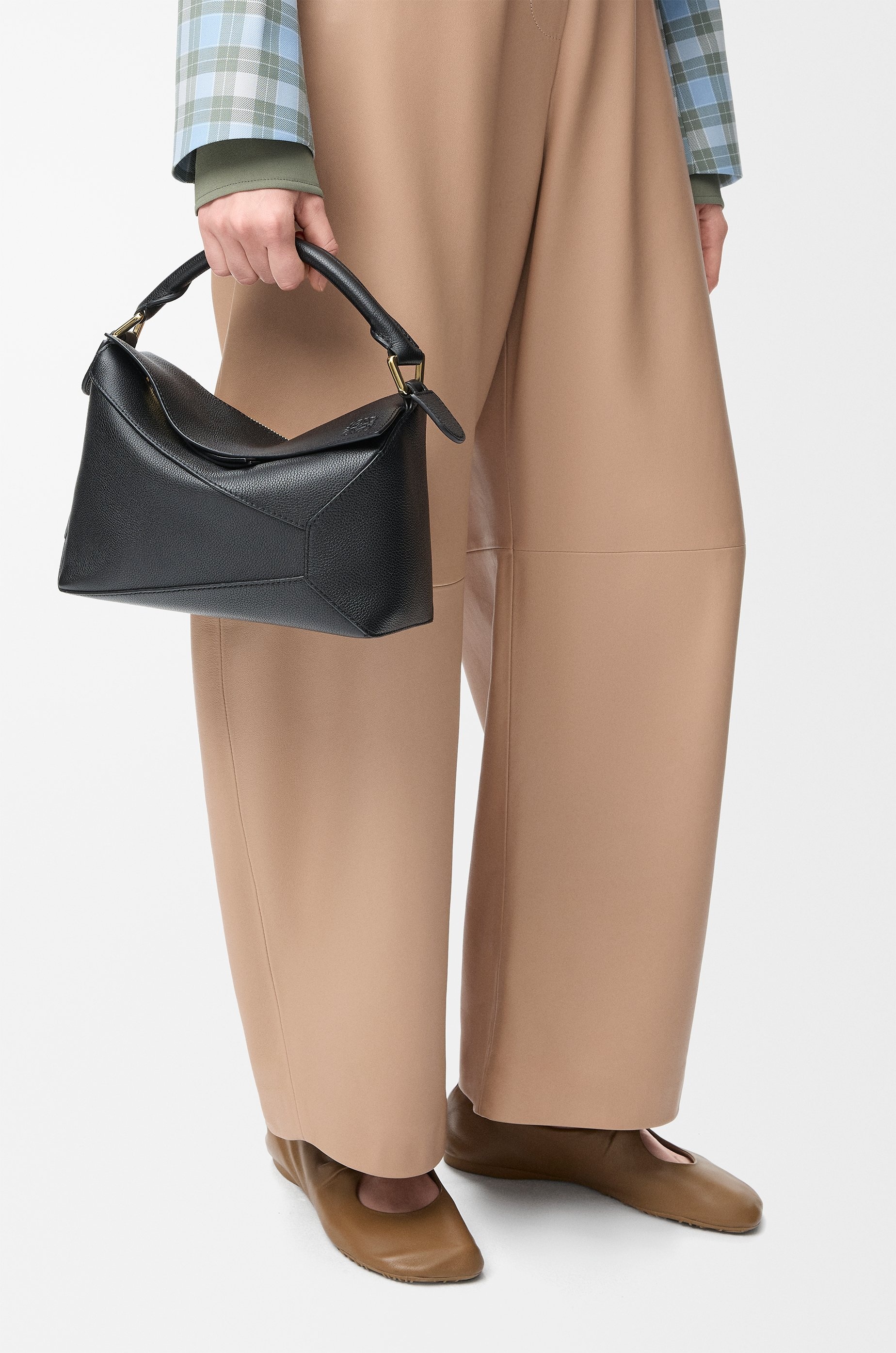 Small Puzzle Edge bag in soft grained calfskin - 3